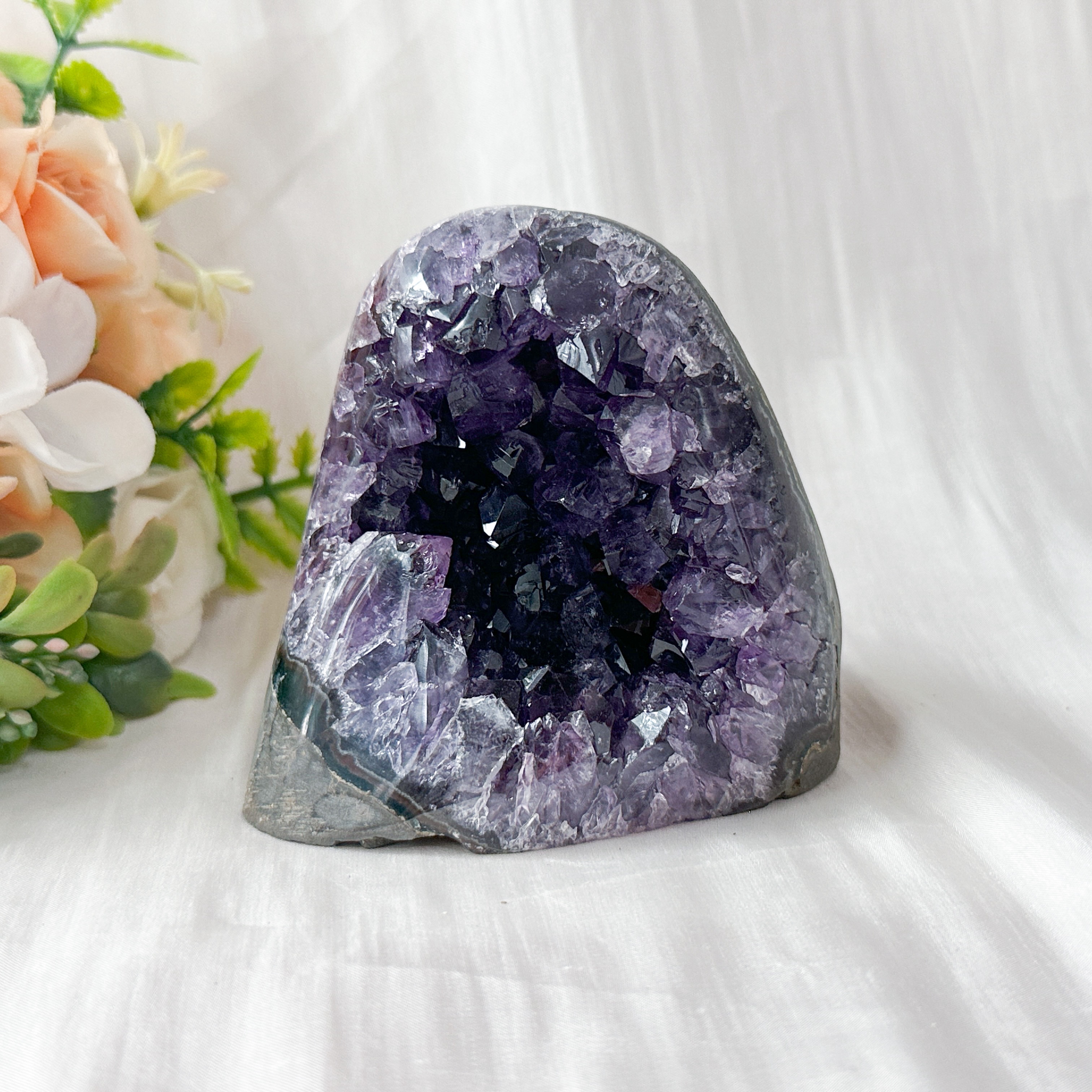 Amethyst Geode - 82mm