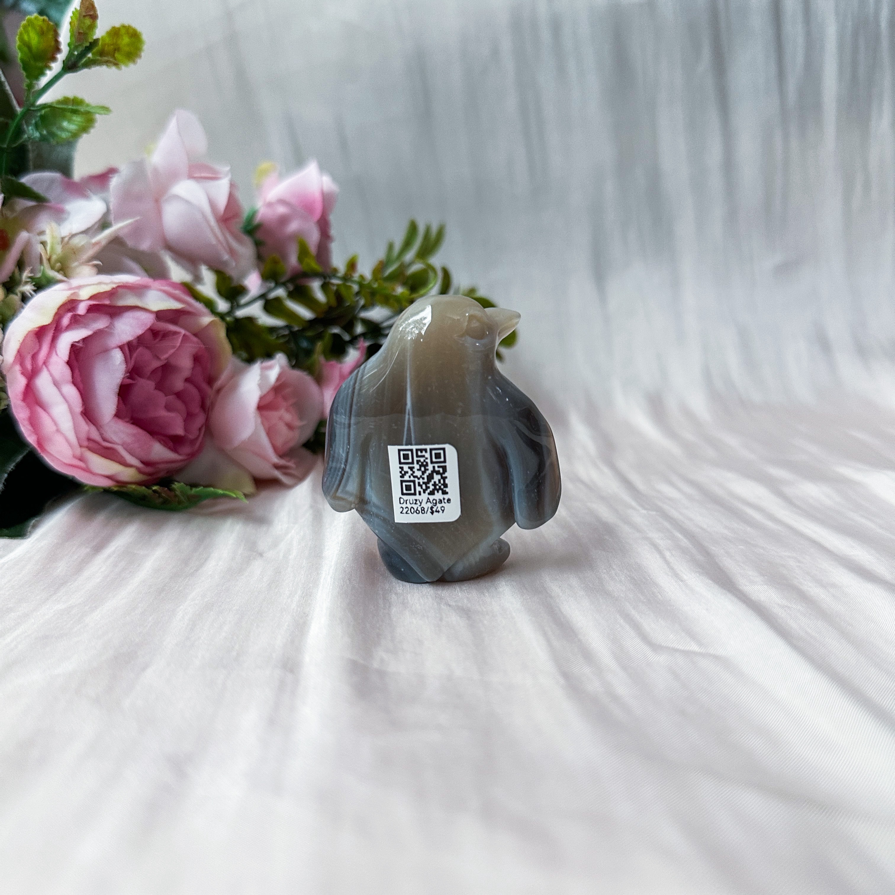 Druzy Agate Penguin (47.6mm)