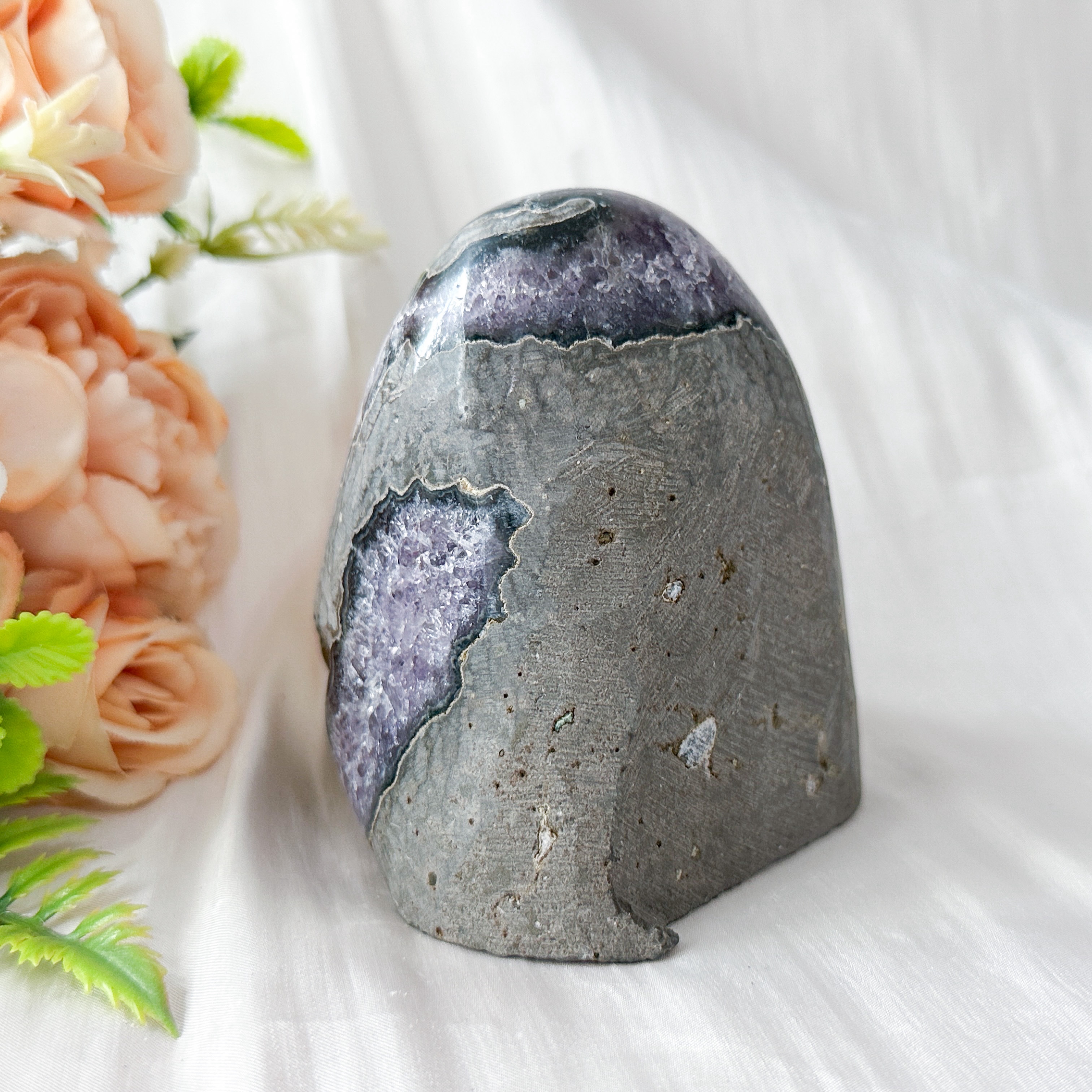 Amethyst Geode - 87mm