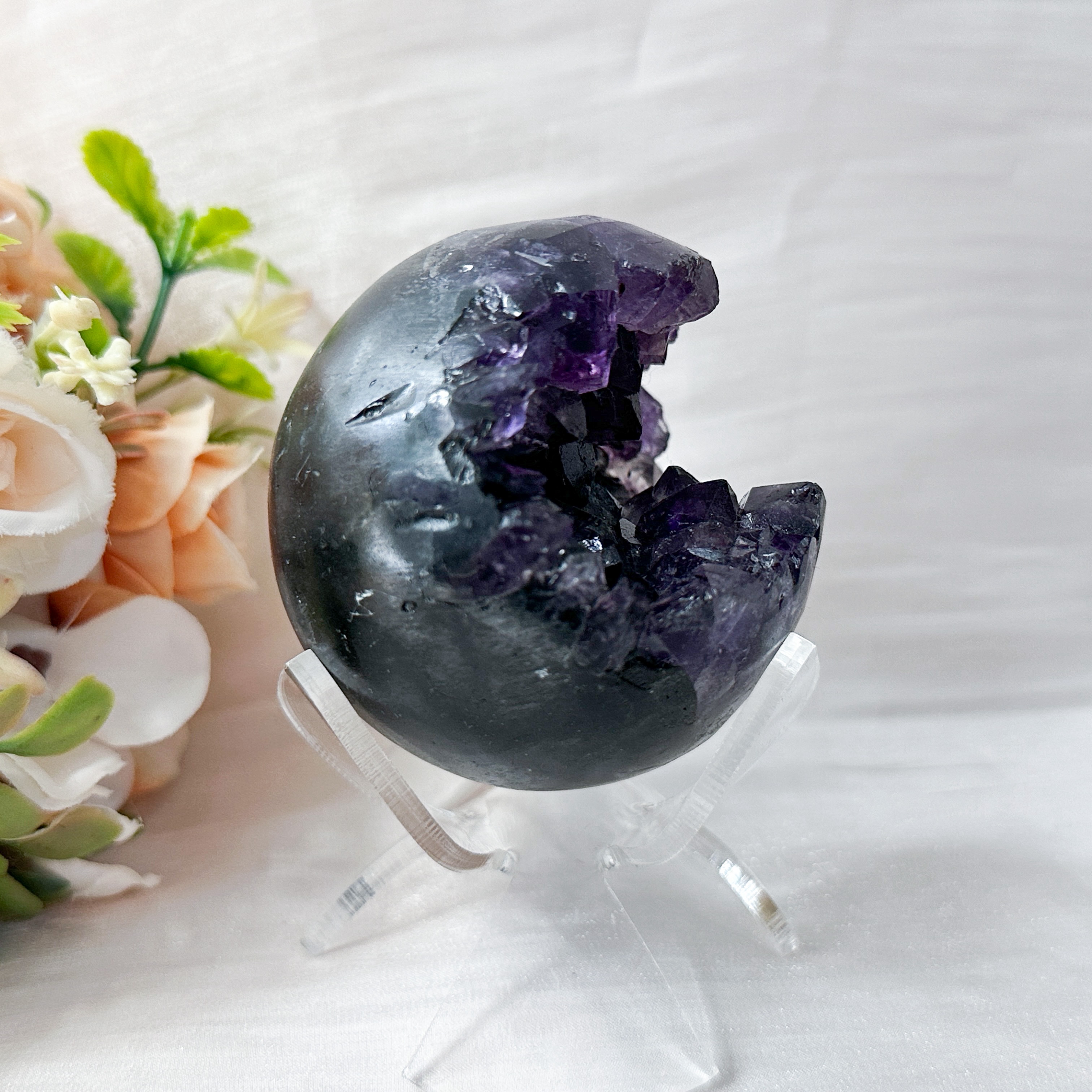Amethyst Raw Sphere w Sphere Stand