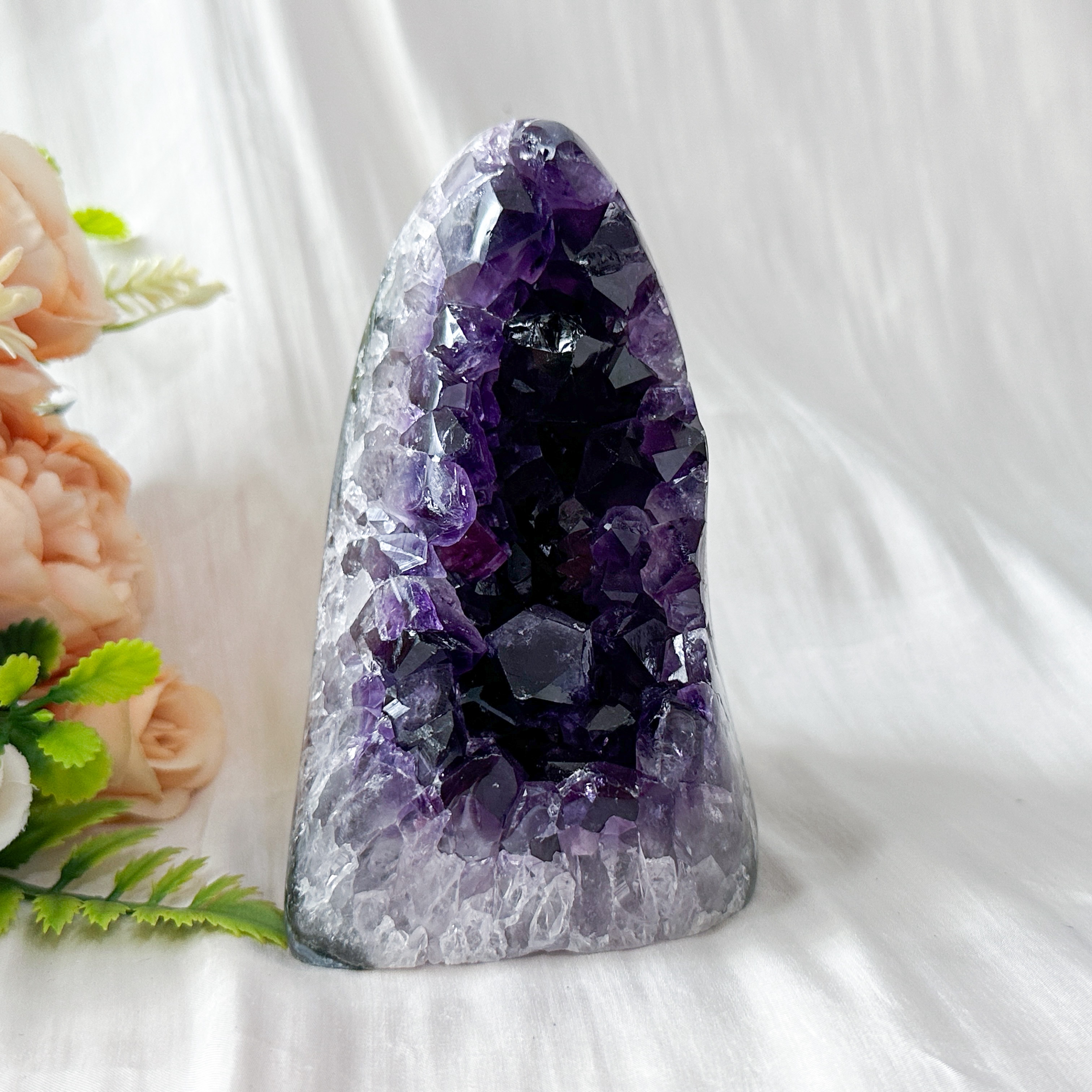 Amethyst Geode - 111mm