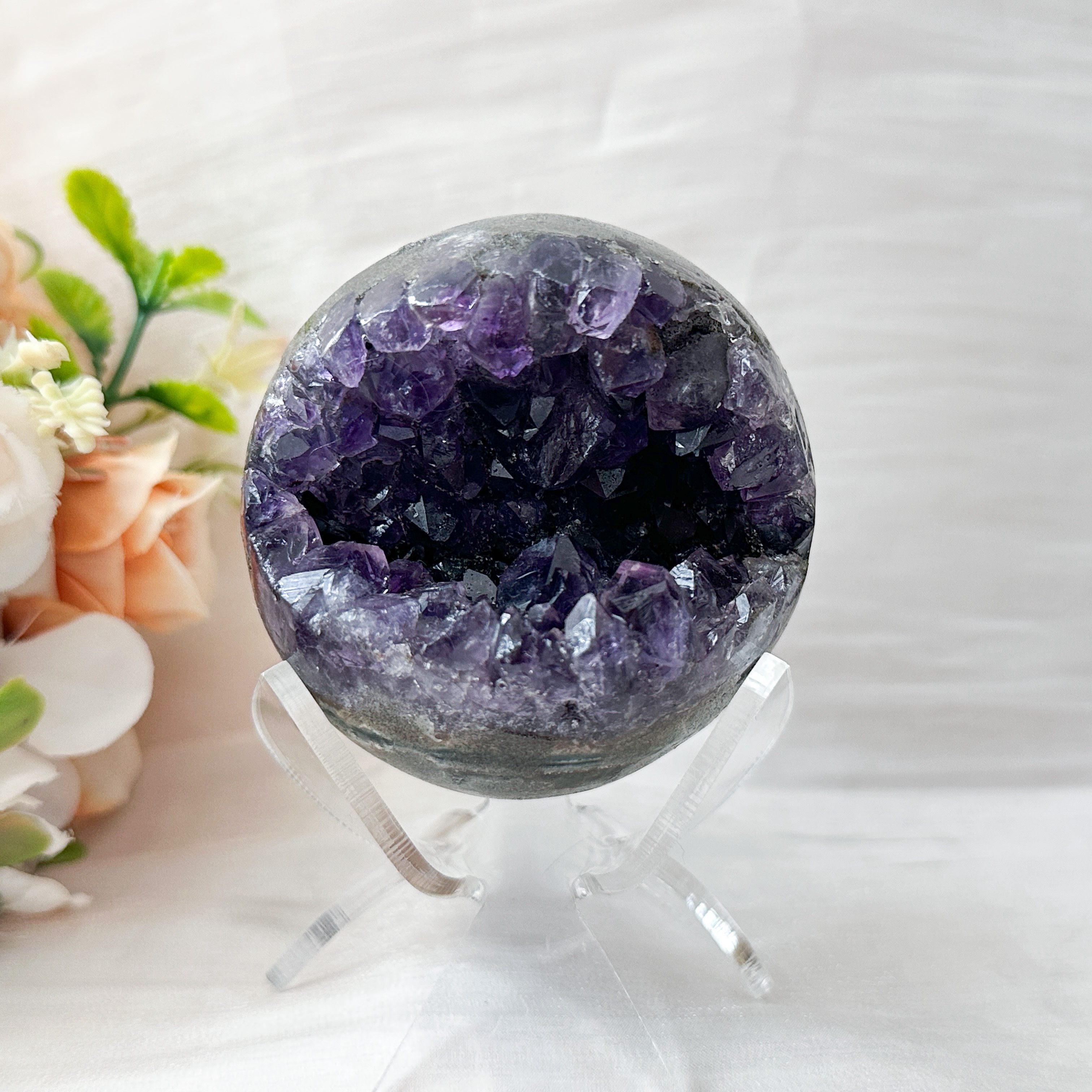 Amethyst Raw Sphere w Sphere Stand