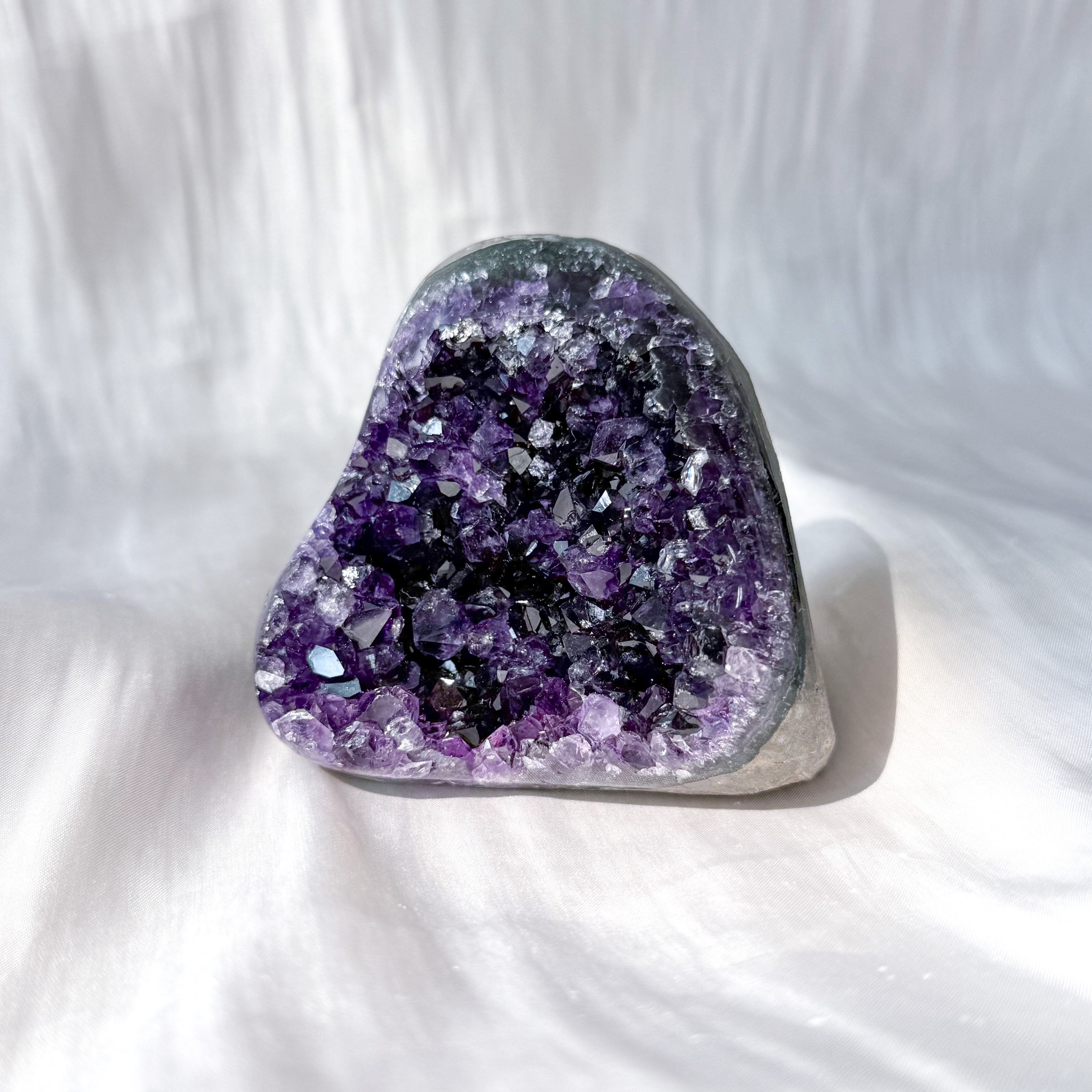 Amethyst geode - 64g