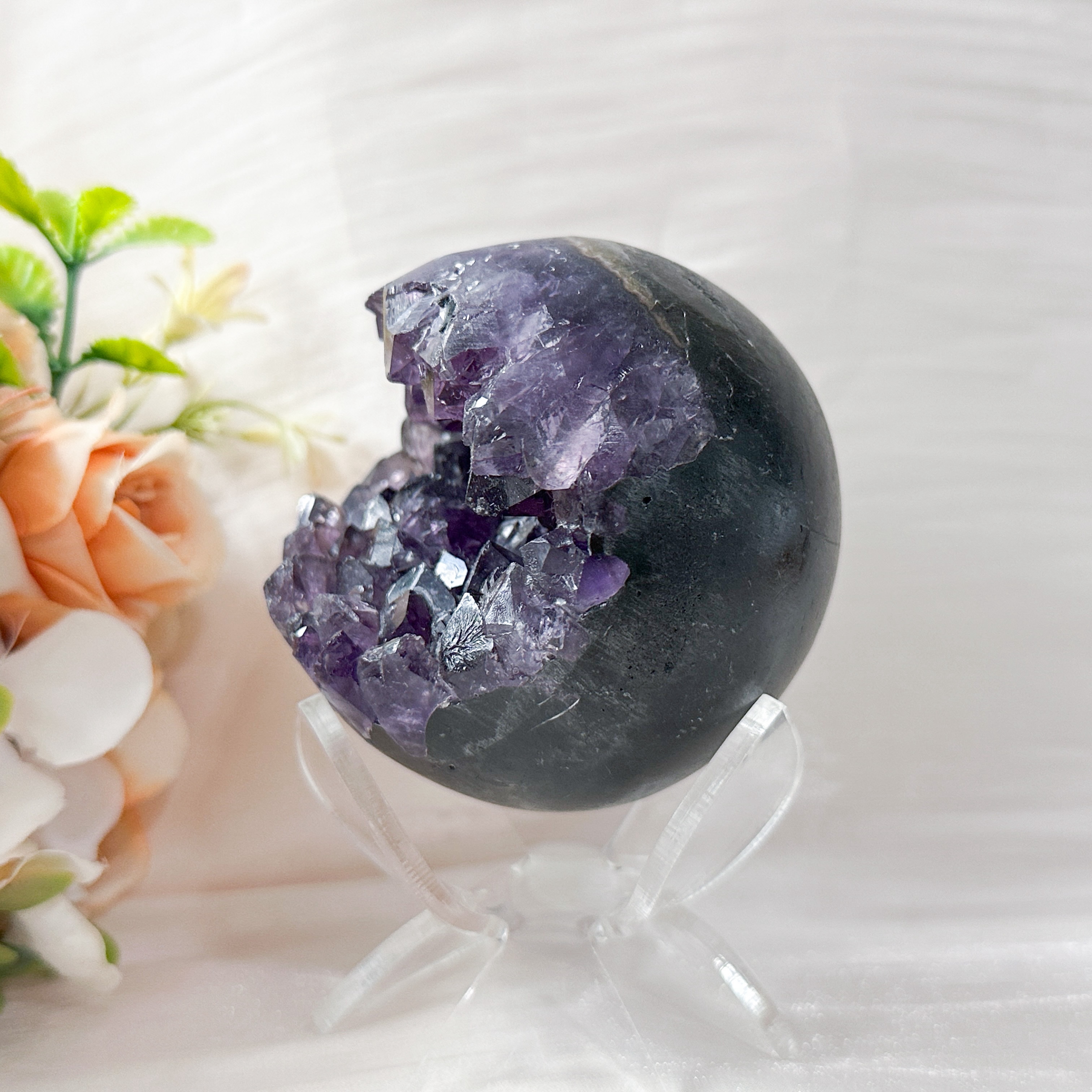 Amethyst Raw Sphere w Sphere Stand