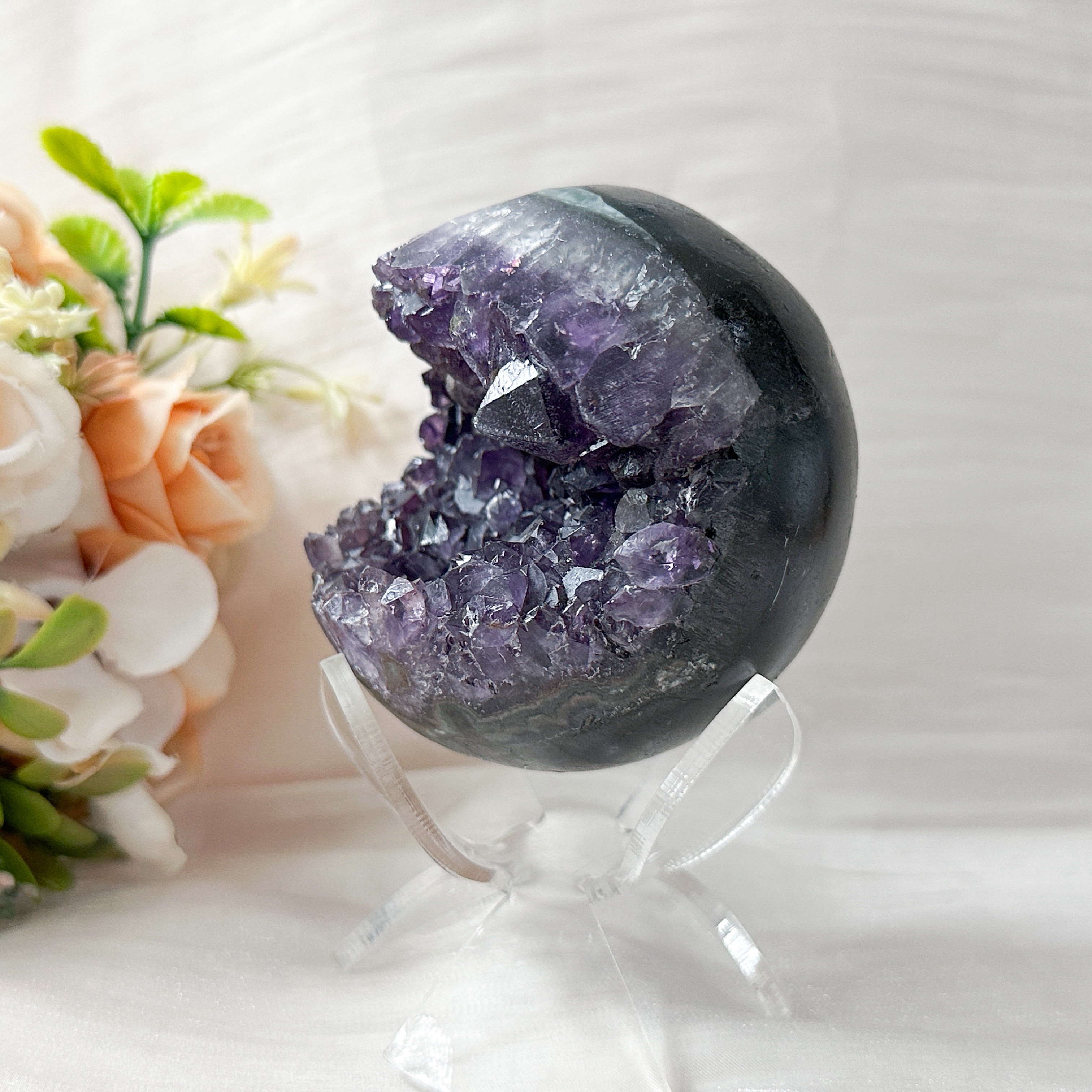 Amethyst Raw Sphere w Sphere Stand