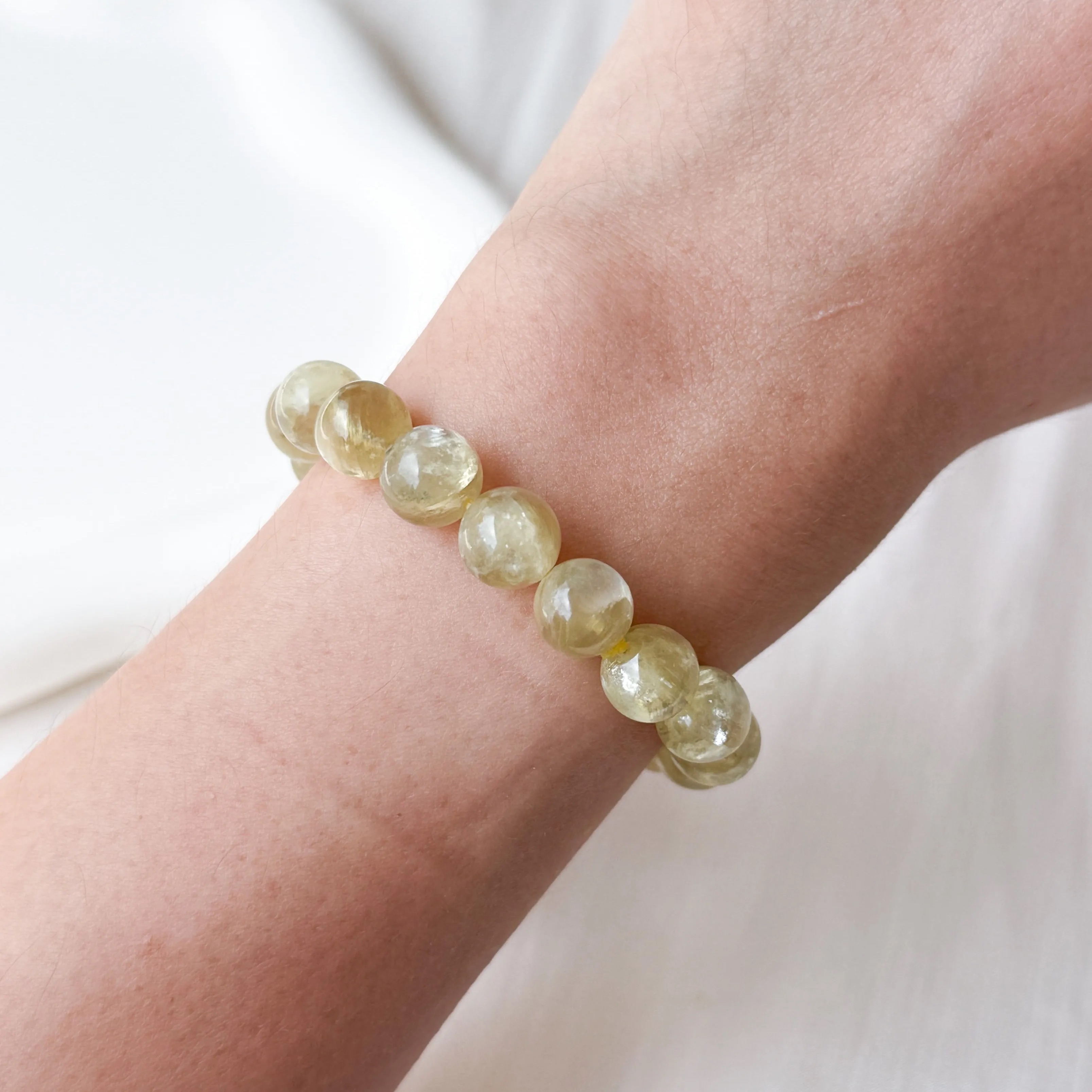 Gold Mica 8+mm Bracelet