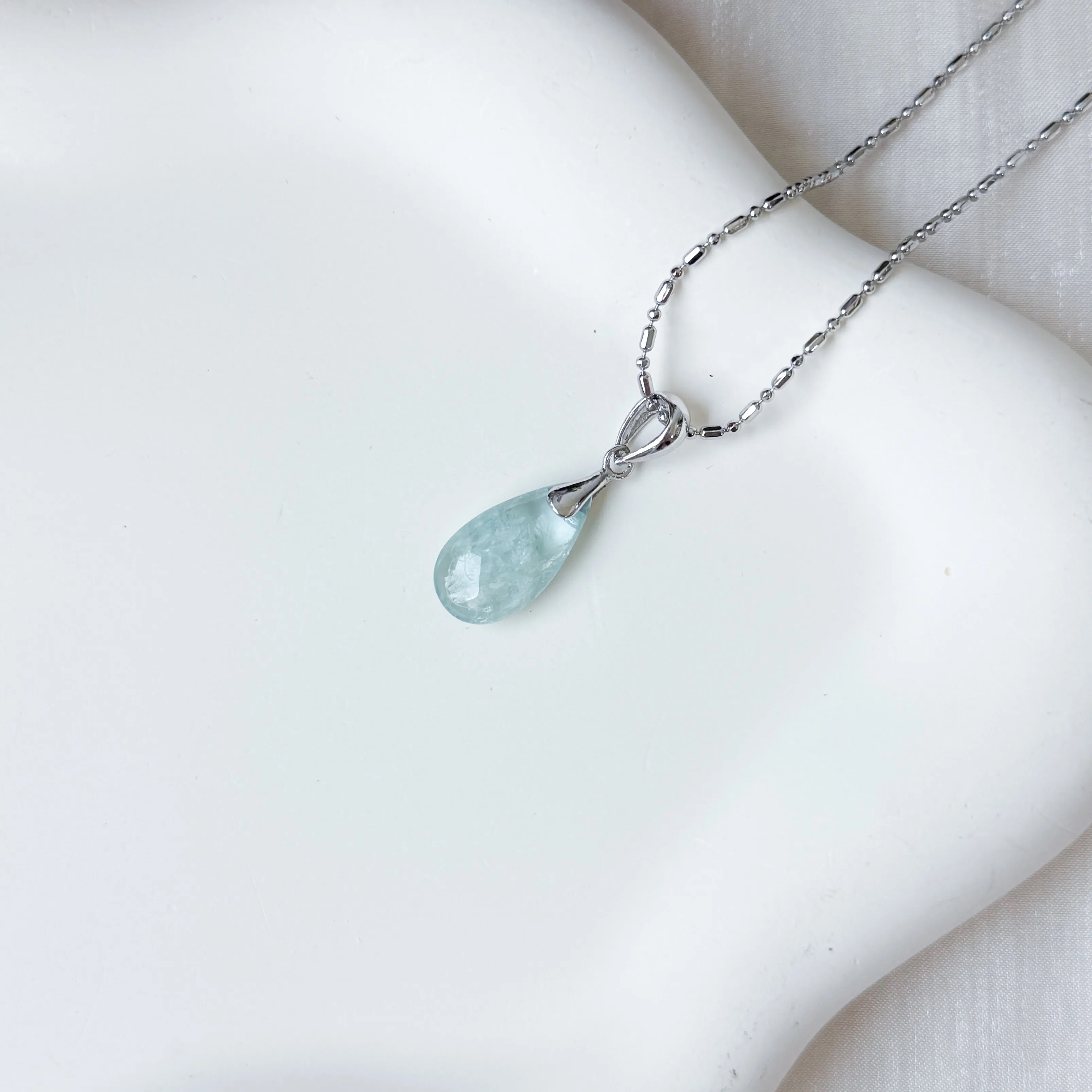 Aquamarine Irregular (S) Pendant