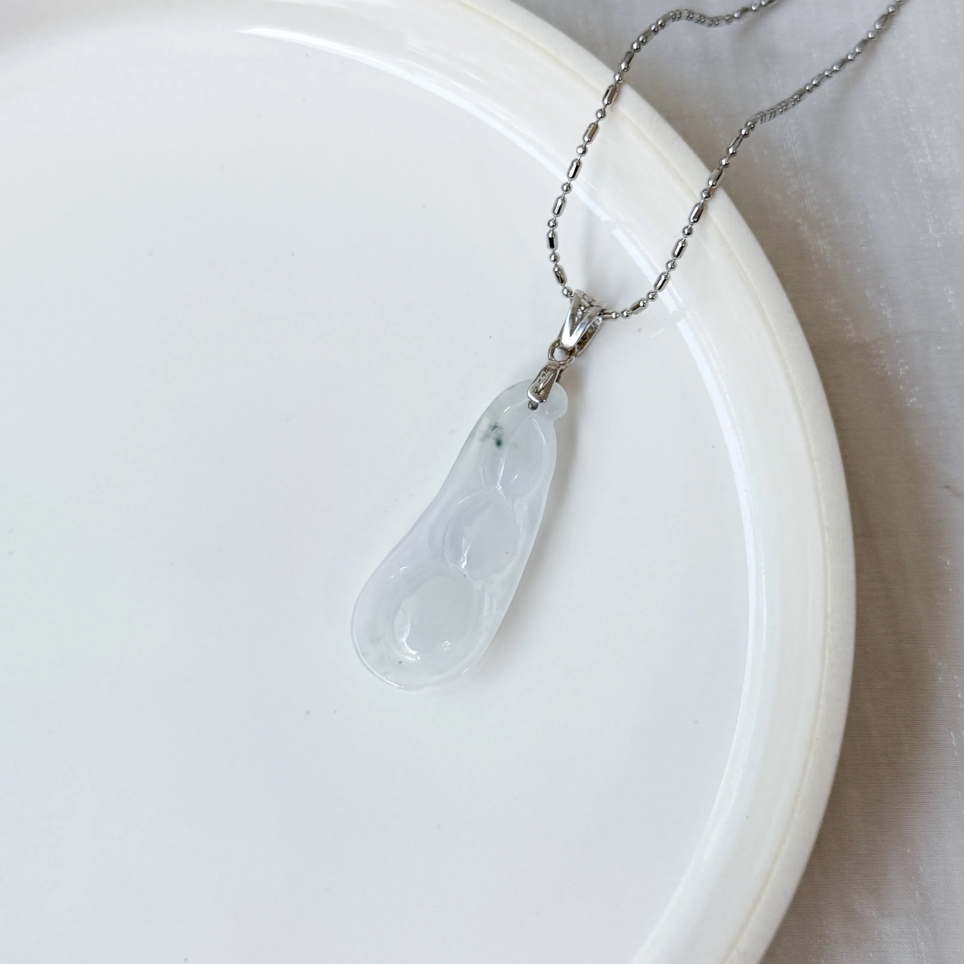Grade A Jelly Jade Peapod Pendant