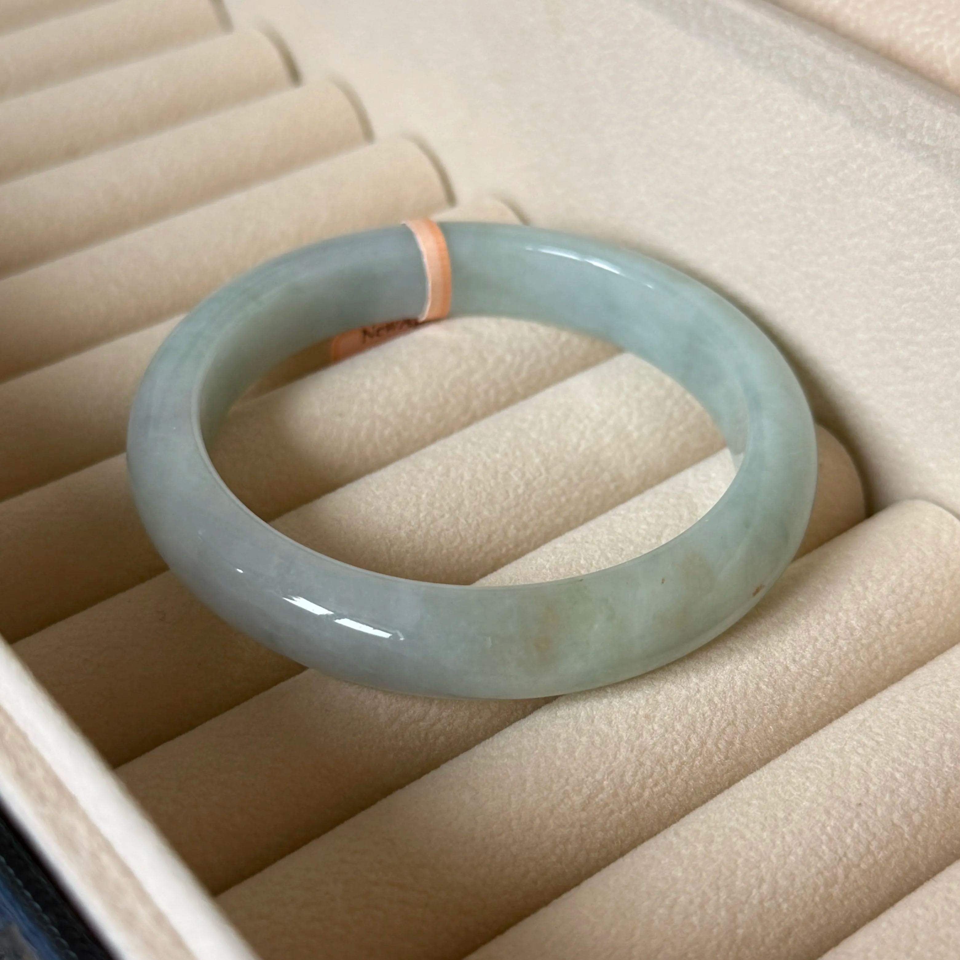 Grade A Russet Pea Green Jade Bangle - S56+/50g