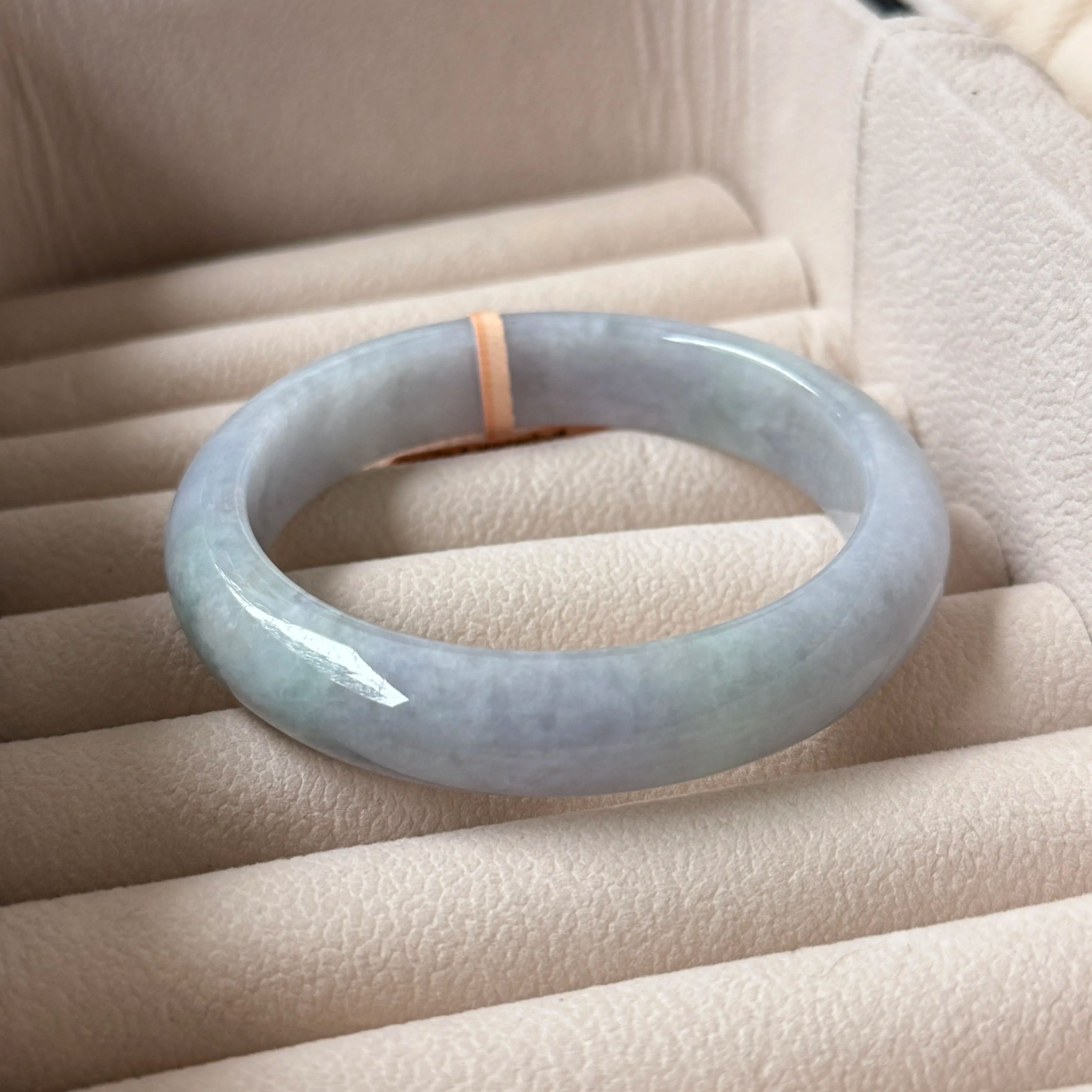 Grade A Waterhue Lavender Green Jade Bangle - S56+/55.1g