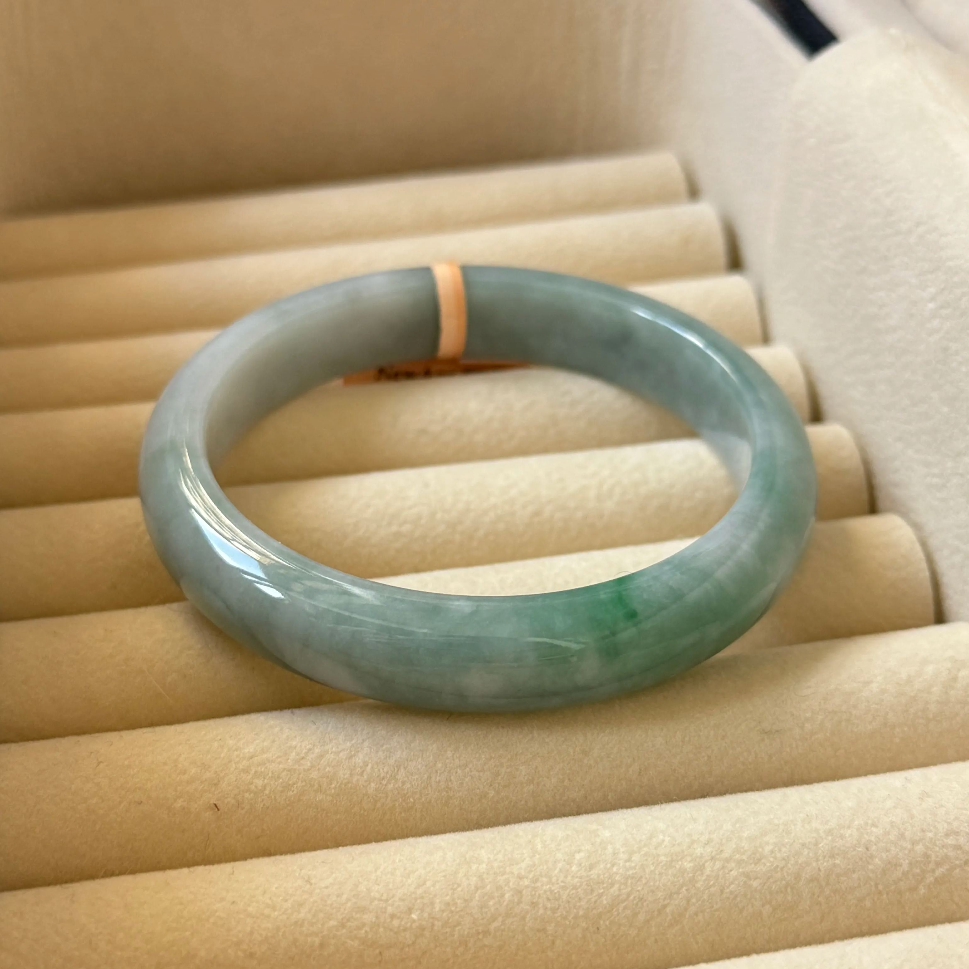 Grade A Waterhue Green Jade Bangle - S57/50g
