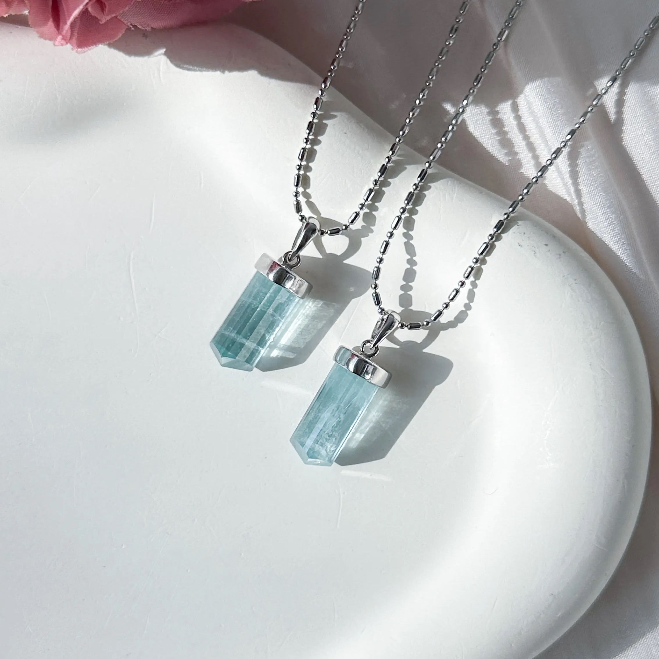 Aquamarine Pointer Pendant