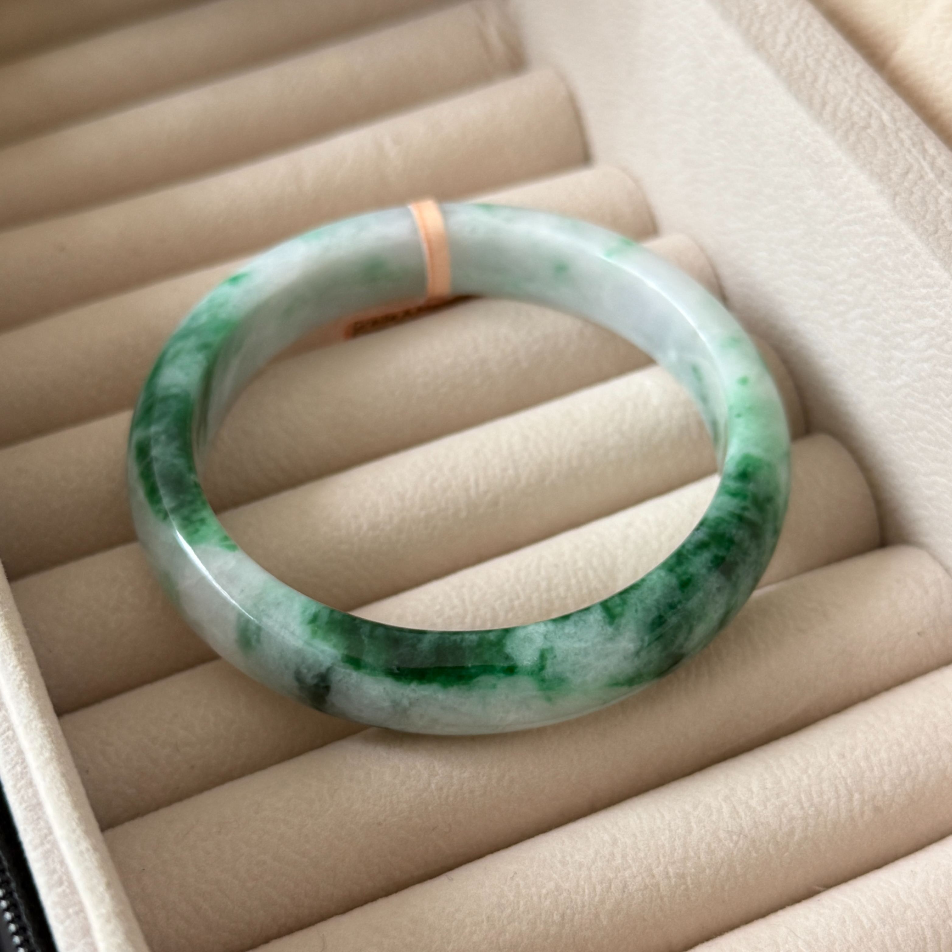 Grade A Monstera Flora Green Jade Bangle - S61/57.4g
