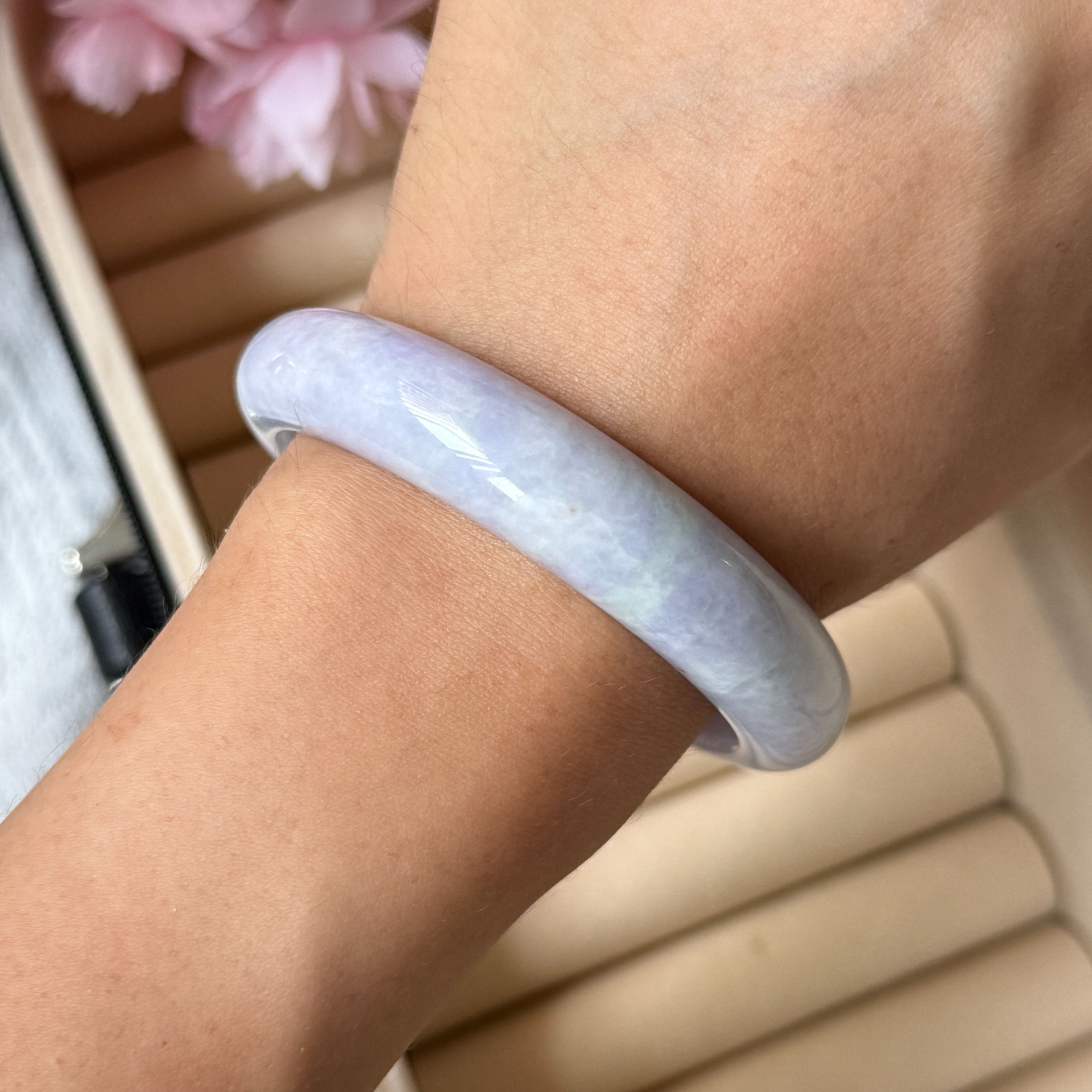 Grade A Lilac Lavender Green Jade Bangle - S54/55.9g
