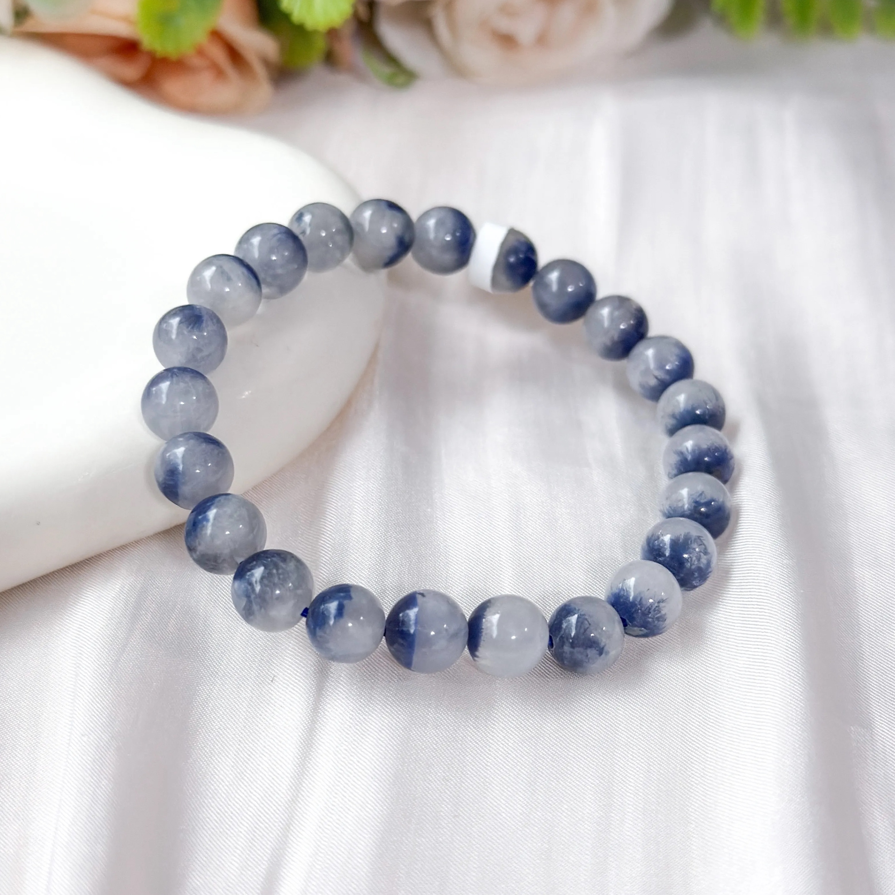 Dumortierite in Quartz 7-8mm AAA+ Bracelet