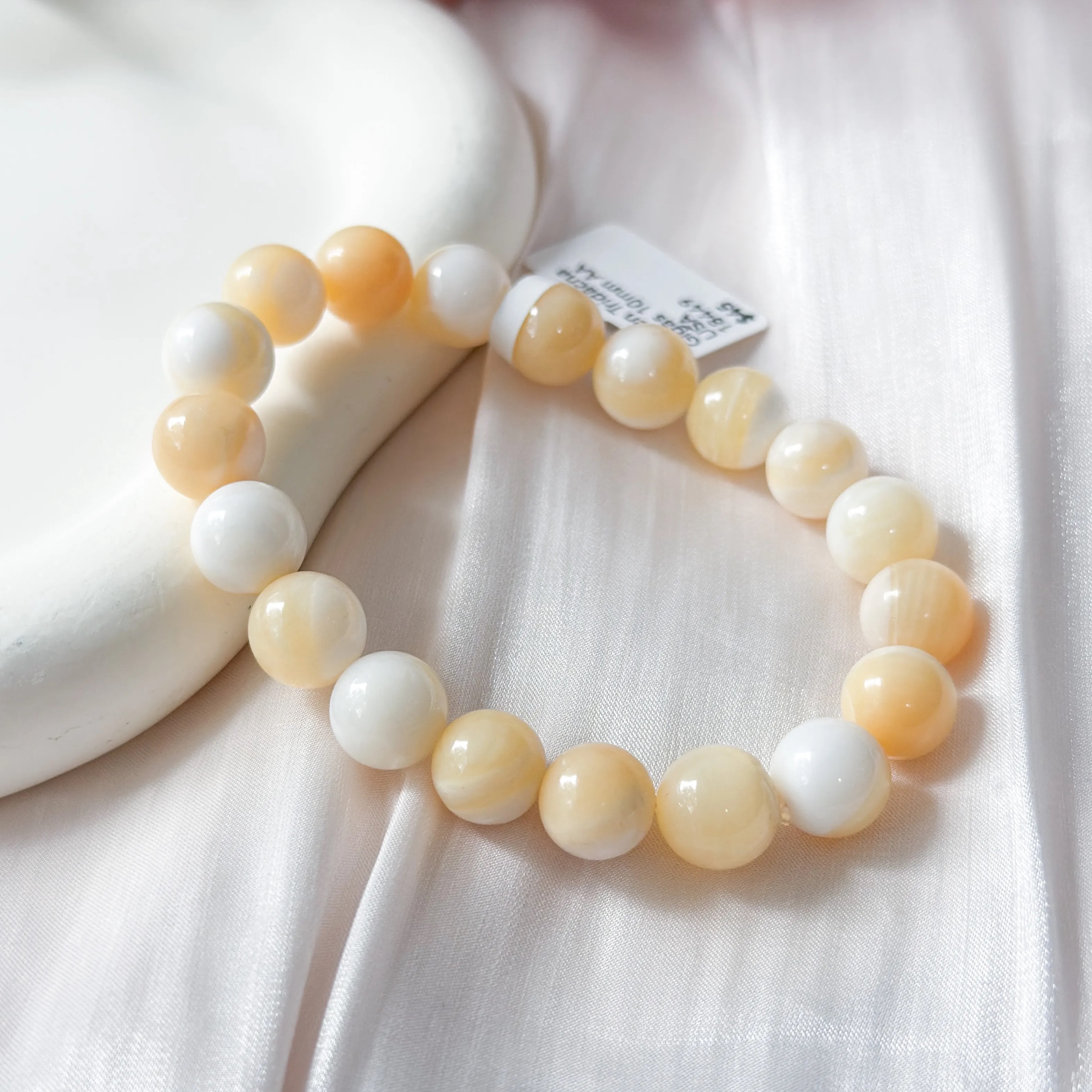 Golden Tridacna Gigas 10mm AA Bracelet