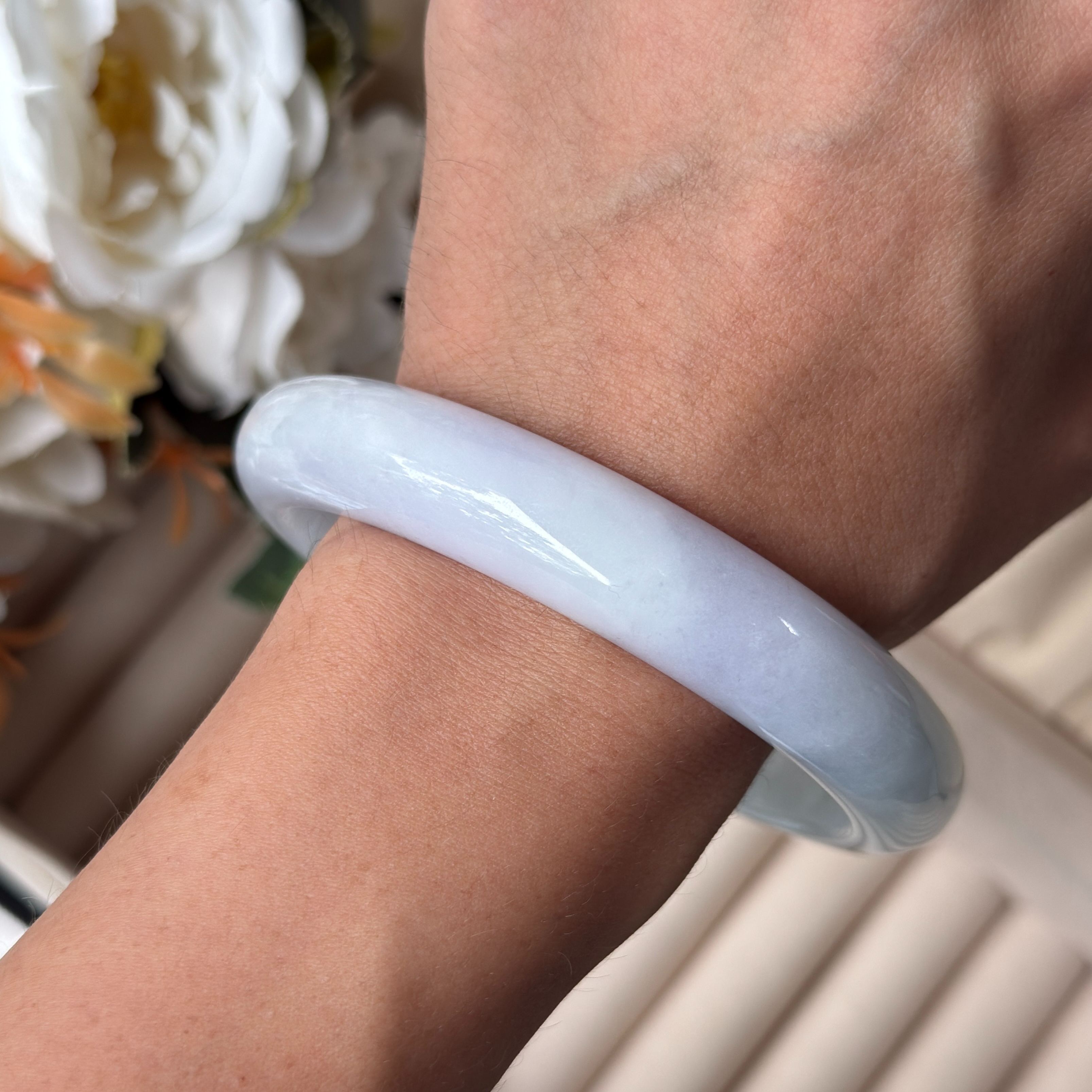 Grade A Nova Lavender Green Jade Bangle - S67/81.8g