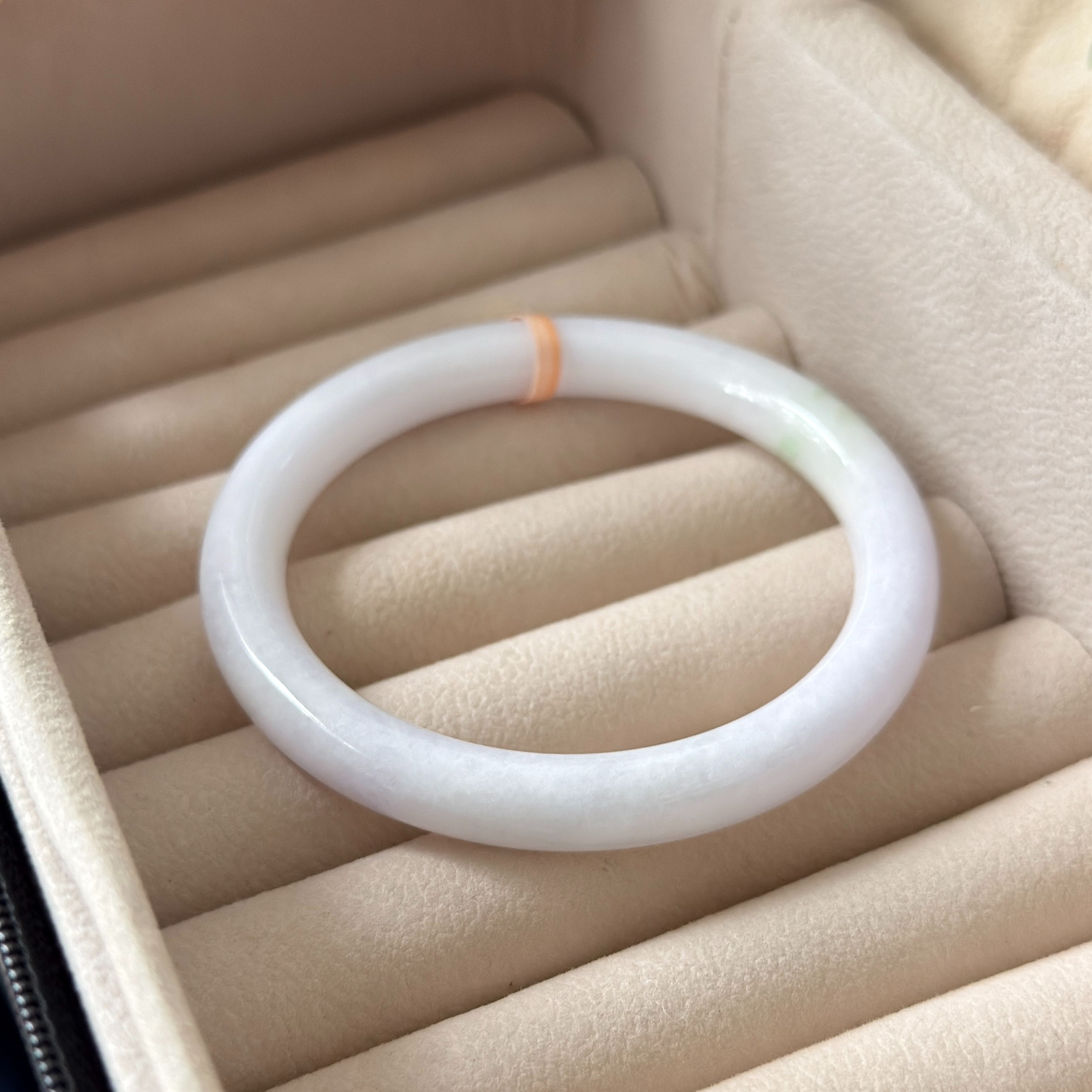 Grade A Soft Lavender Green Yuan Tiao Jade Bangle - S58/41.6g