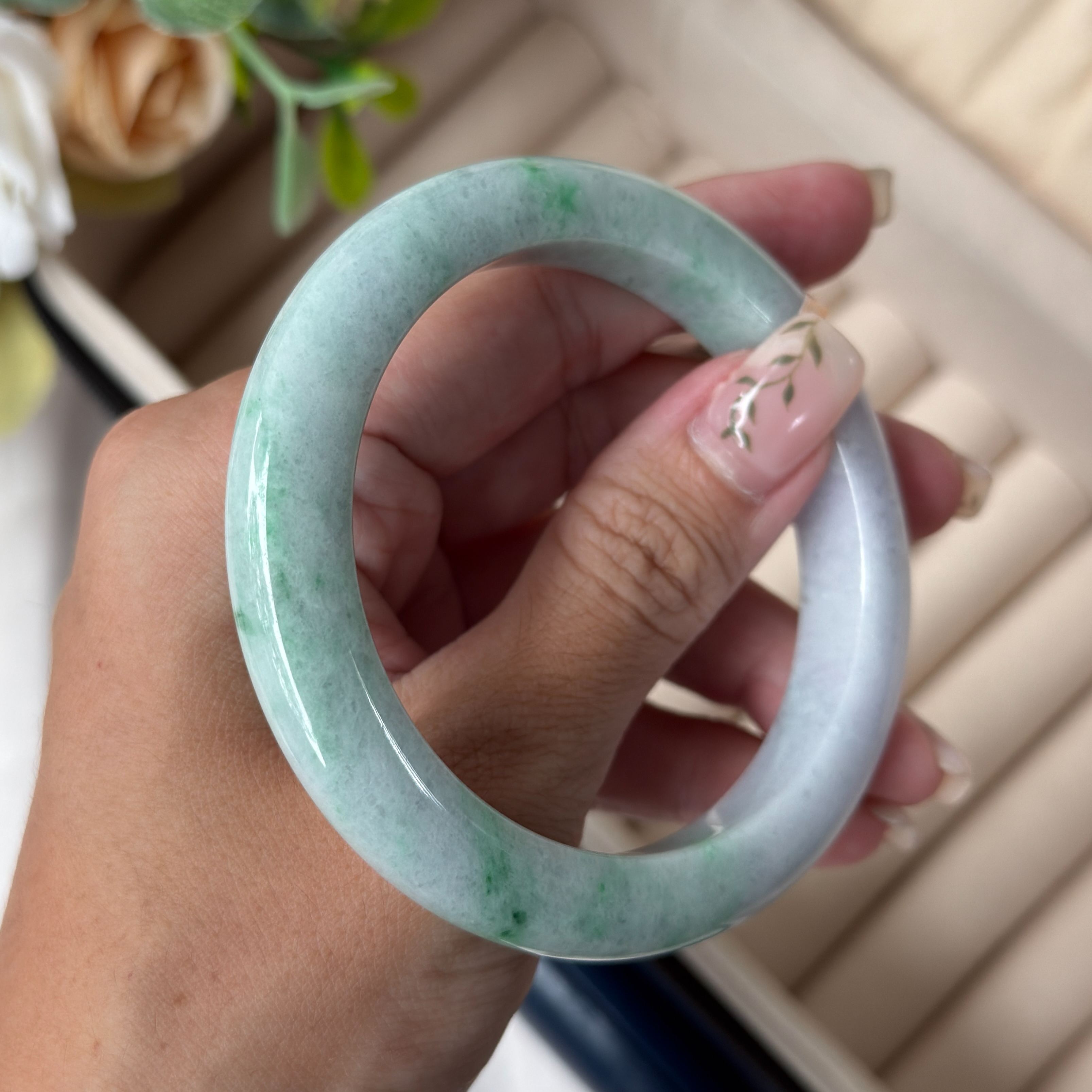 Grade A Flora Green Jade Bangle - S57/60.5g