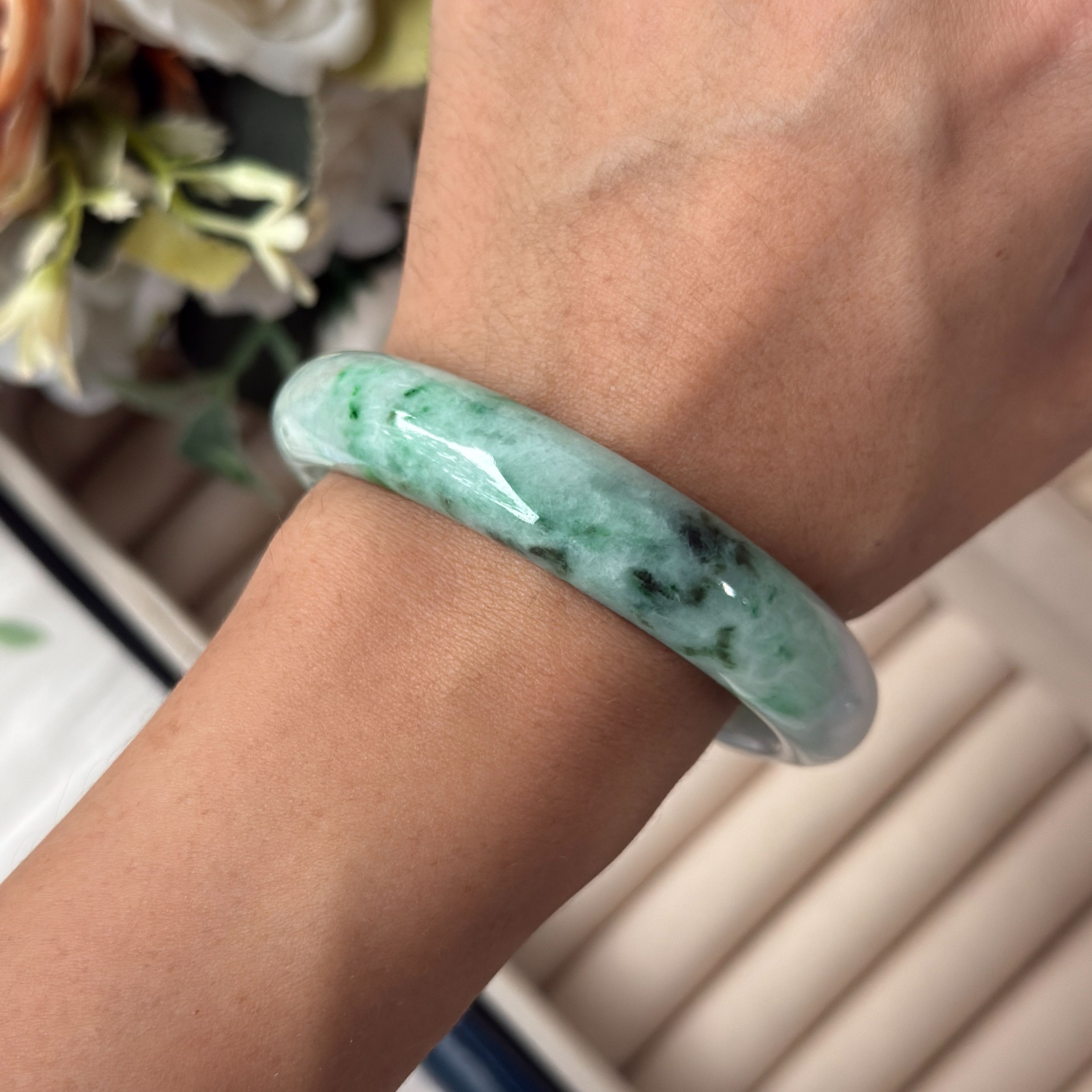 Grade A Lavender Flora Green Jade Bangle - S56/57.6g