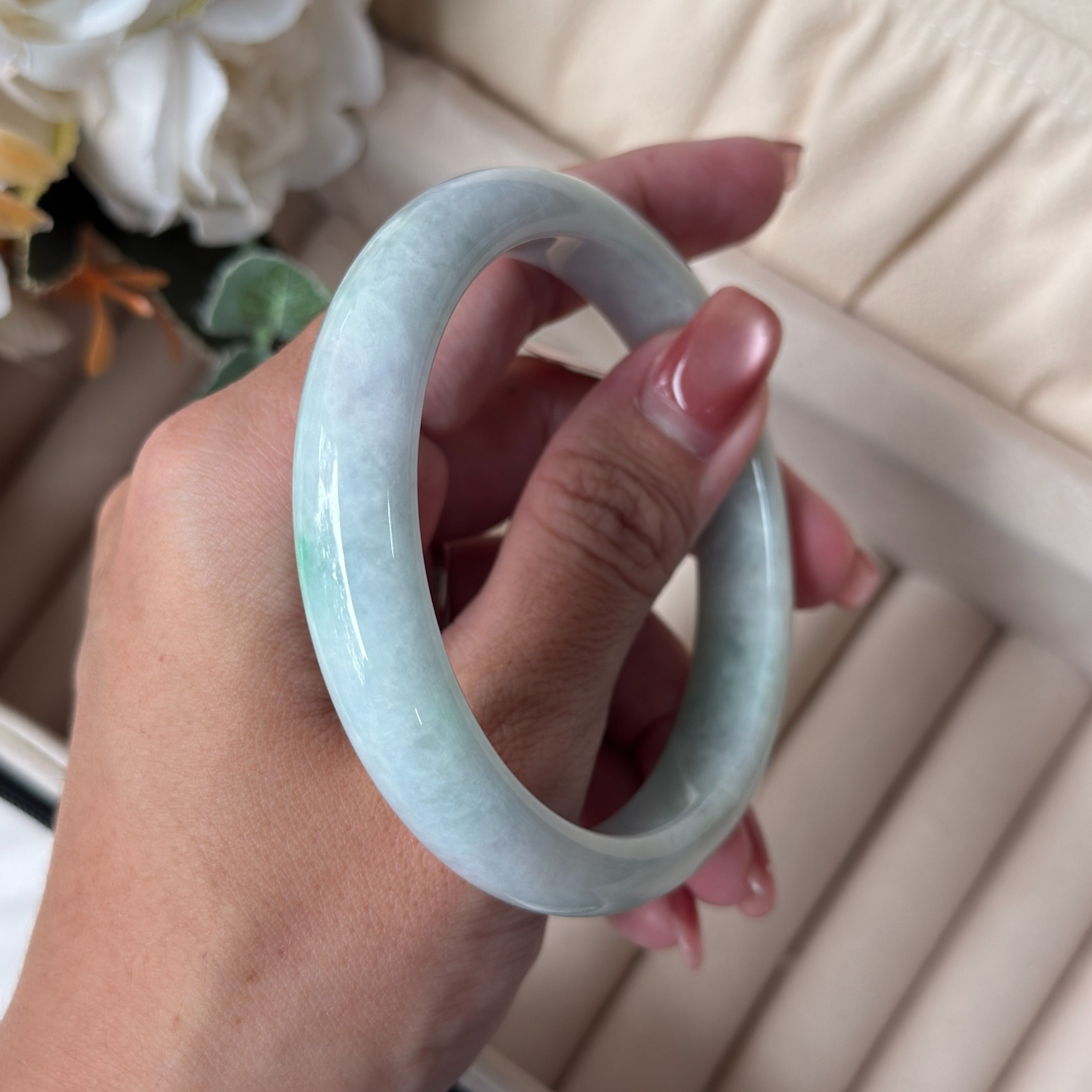 Grade A Lavender Apple Green Jade Bangle - S60/56.4g
