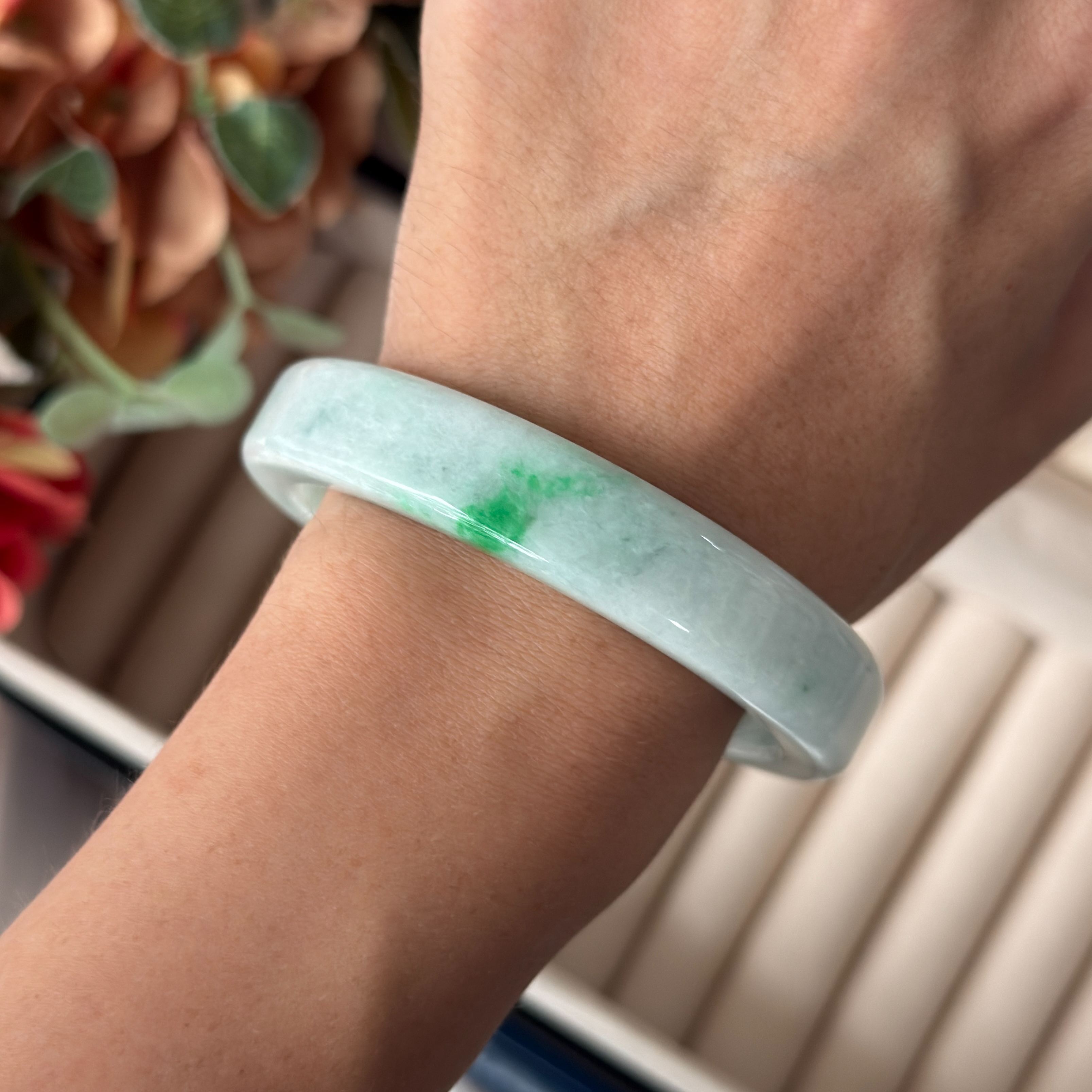 Grade A Apple Green Princess Cut Jade Bangle - S57+/58g