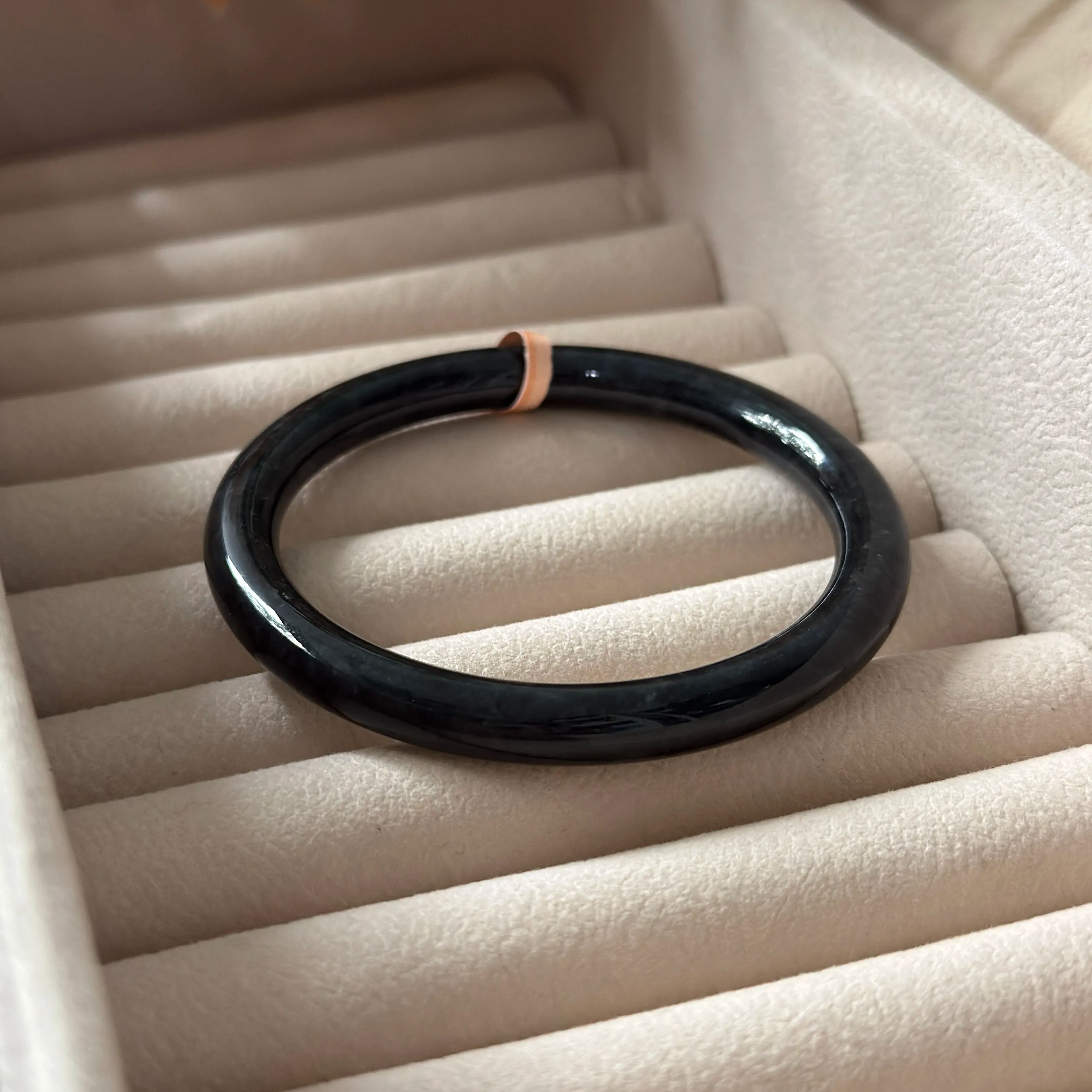 Grade A Ash Grey Jade Yuan Tiao Bangle - S56/28.7g