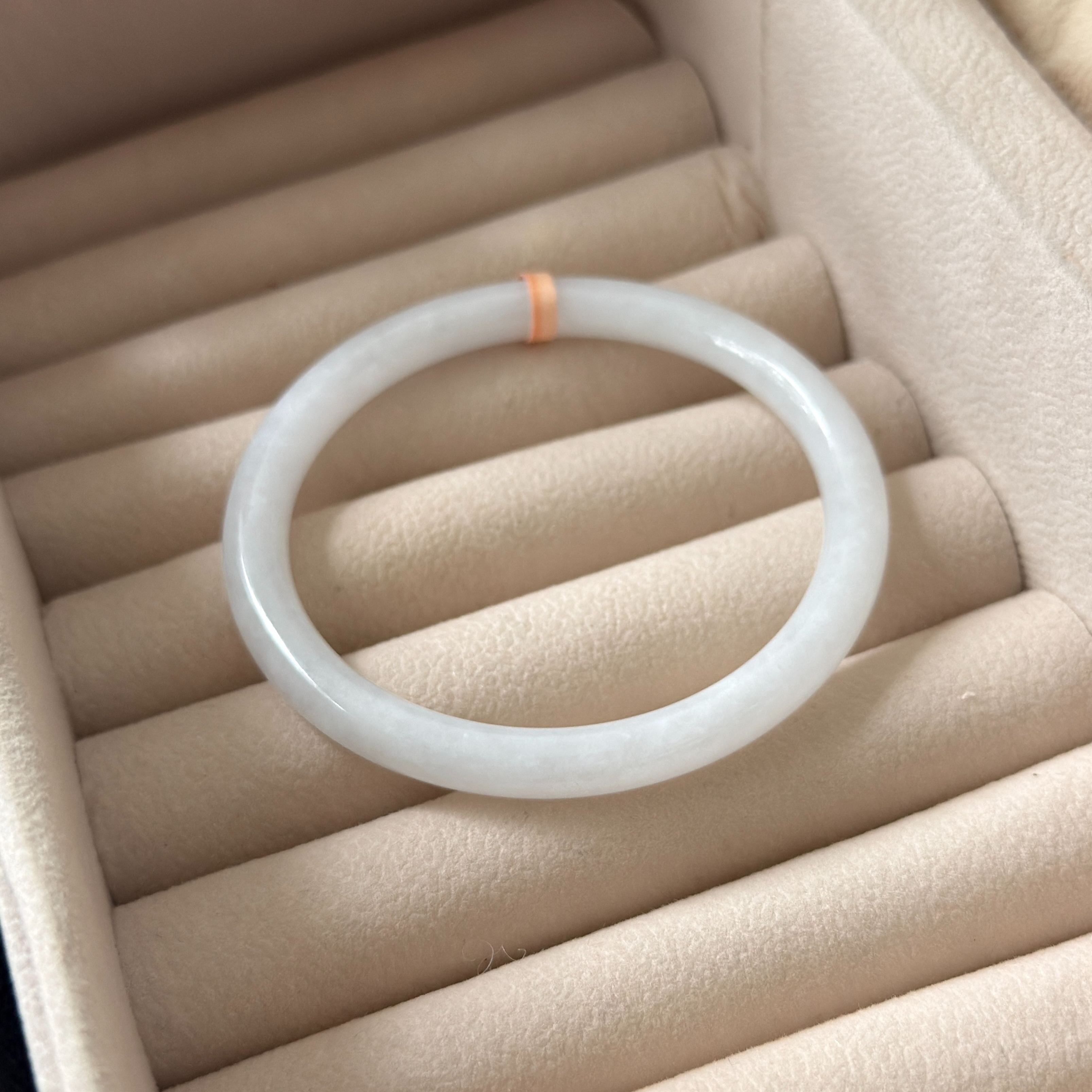 Grade A Lily White Jade Bangle - S55+/23.5g