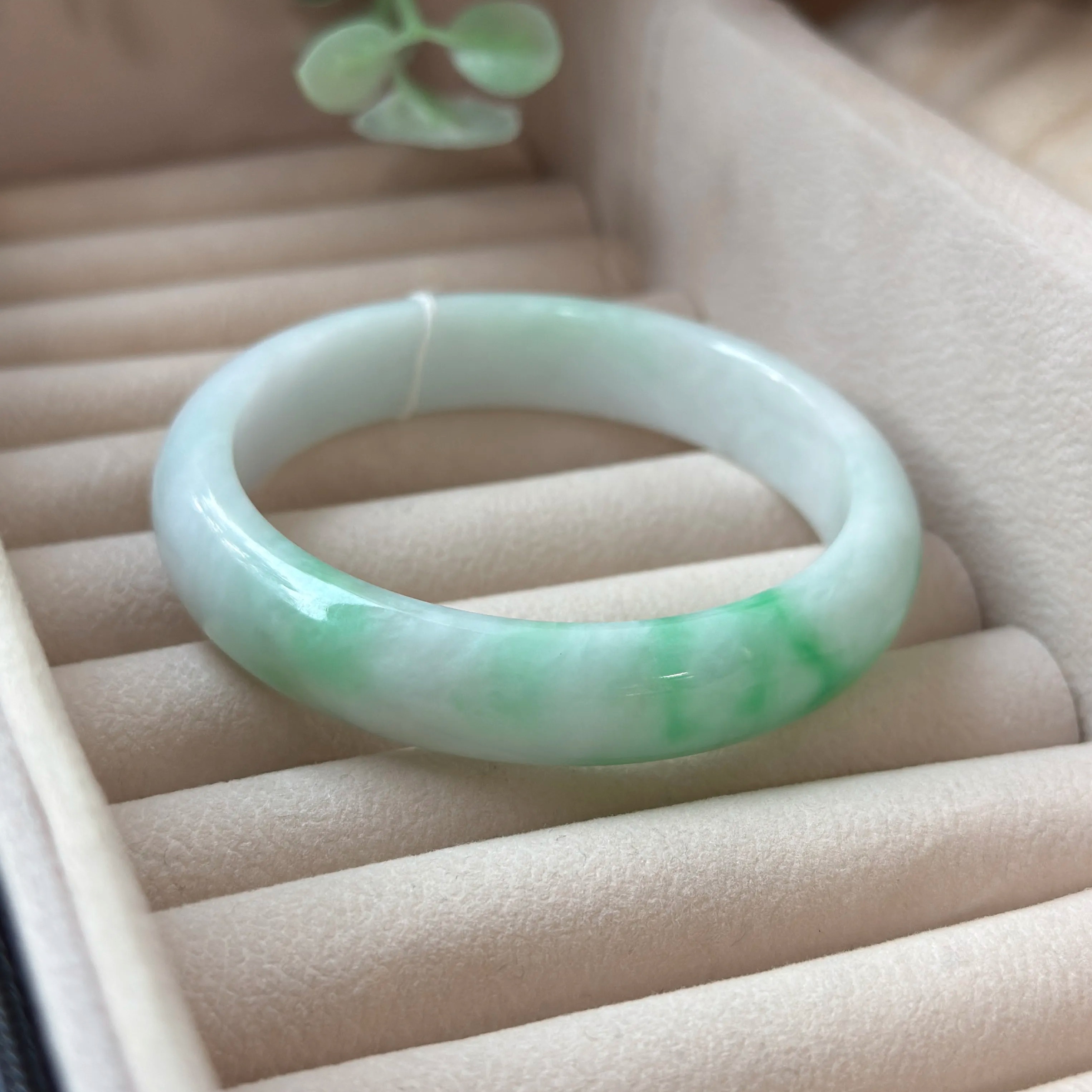 Grade A Apple Green Jade Bangle - S59/58.8G - ATM