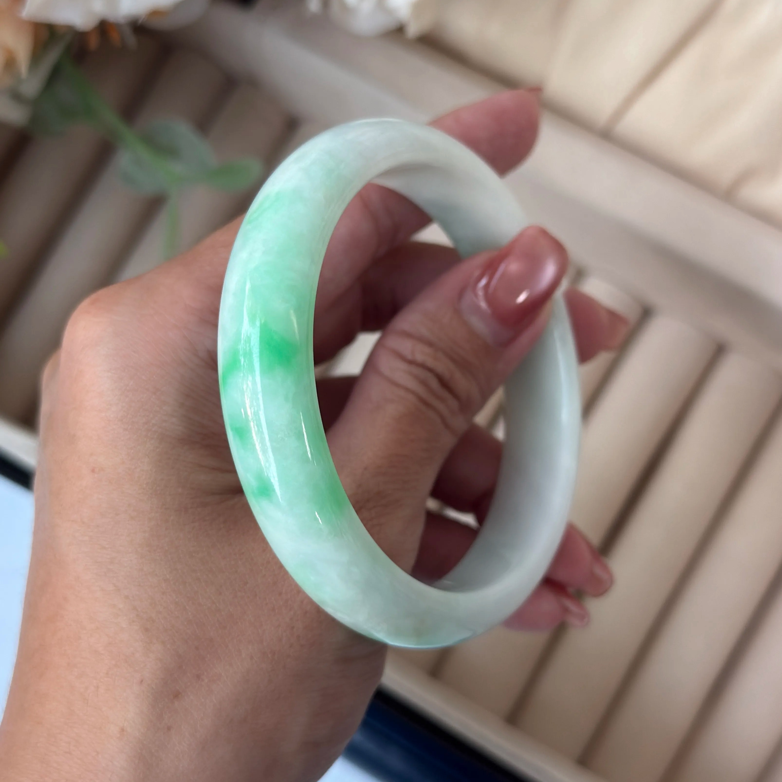 Grade A Apple Green Jade Bangle - S59/58.8G - ATM