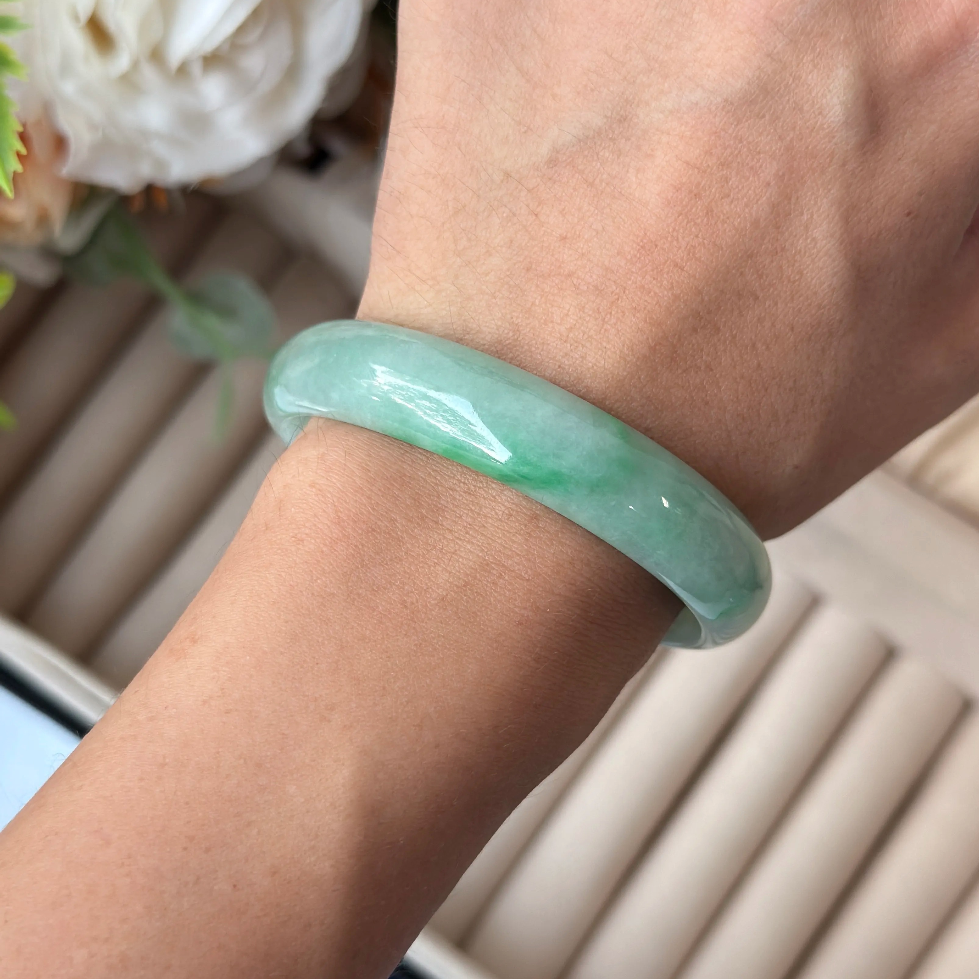 Grade A Apple Green Jade Oval Bangle - S56/33g - GMM