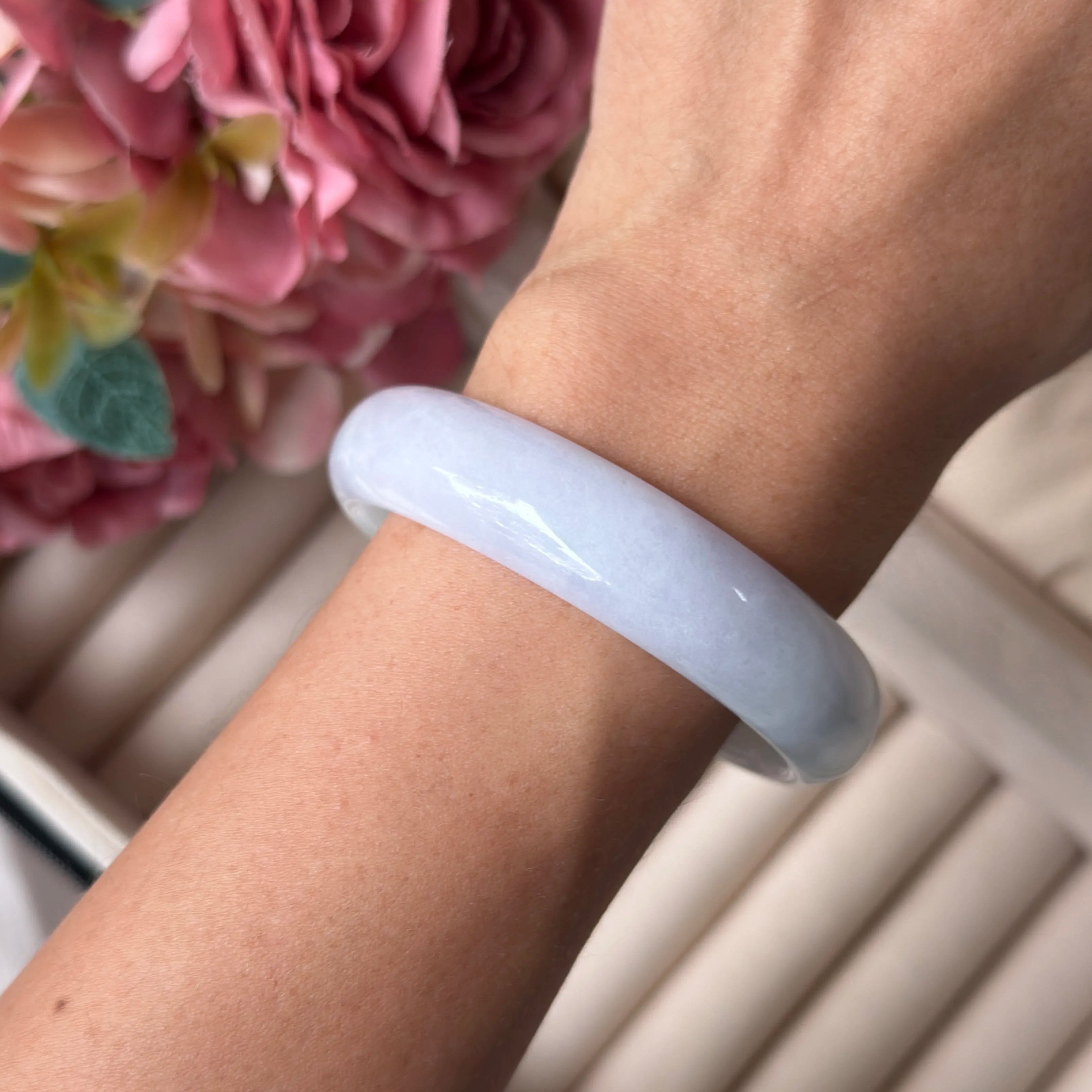 Grade A Sage Lavender Green Jade Bangle - S52+/43.1g