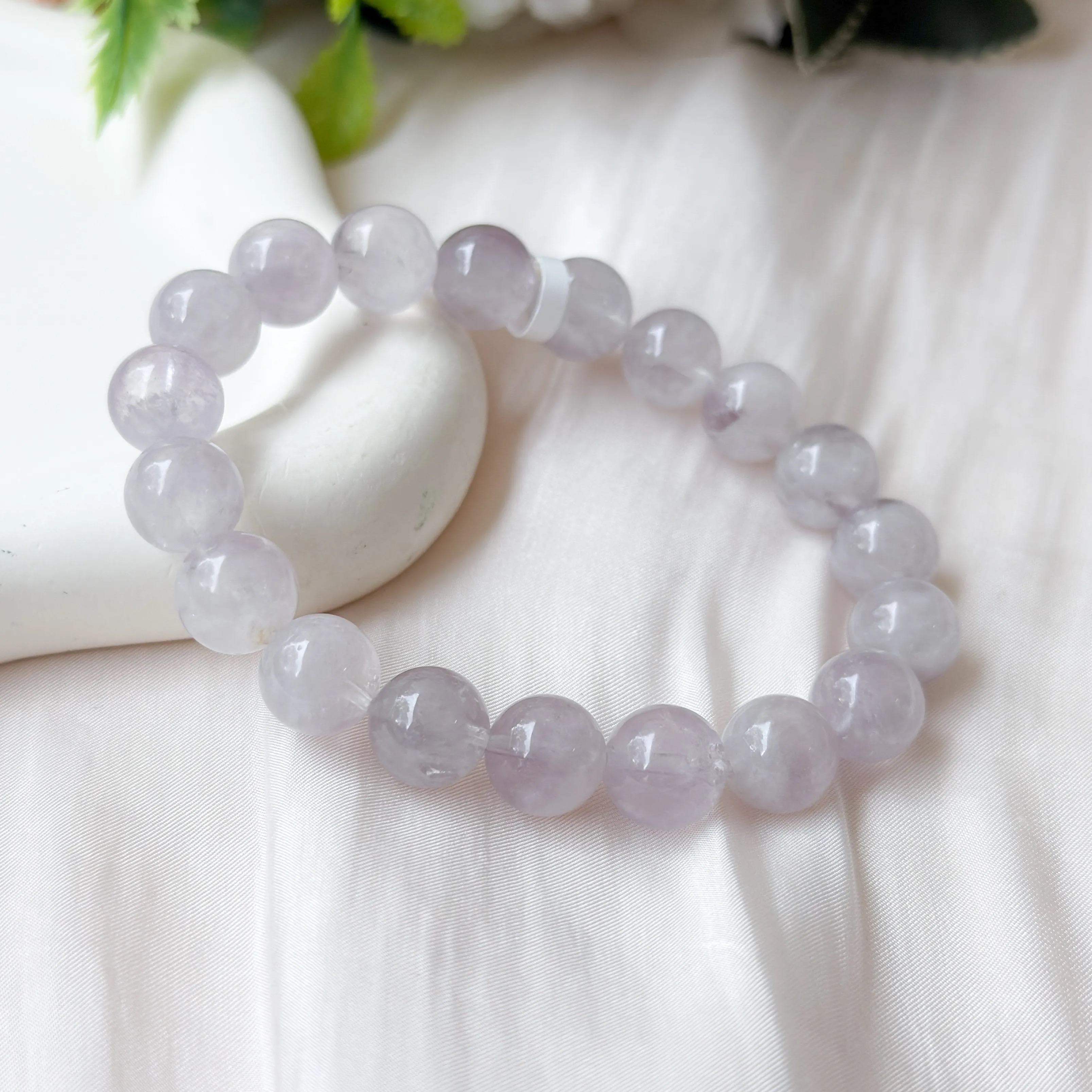 Snowy Amethyst 11+mm Bracelet