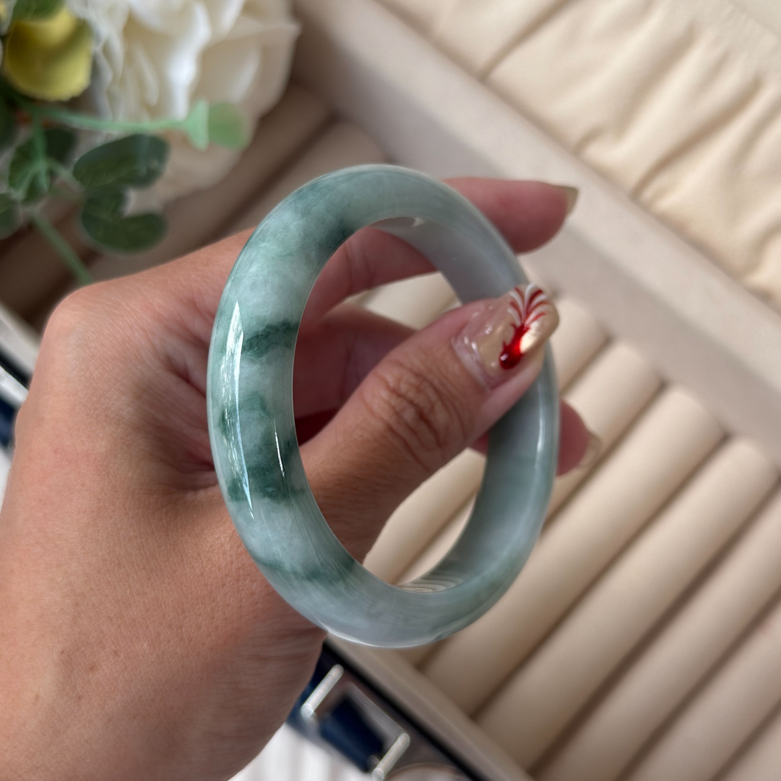 Grade A Gummy Flora Green Jade Bangle - S55/57.6g