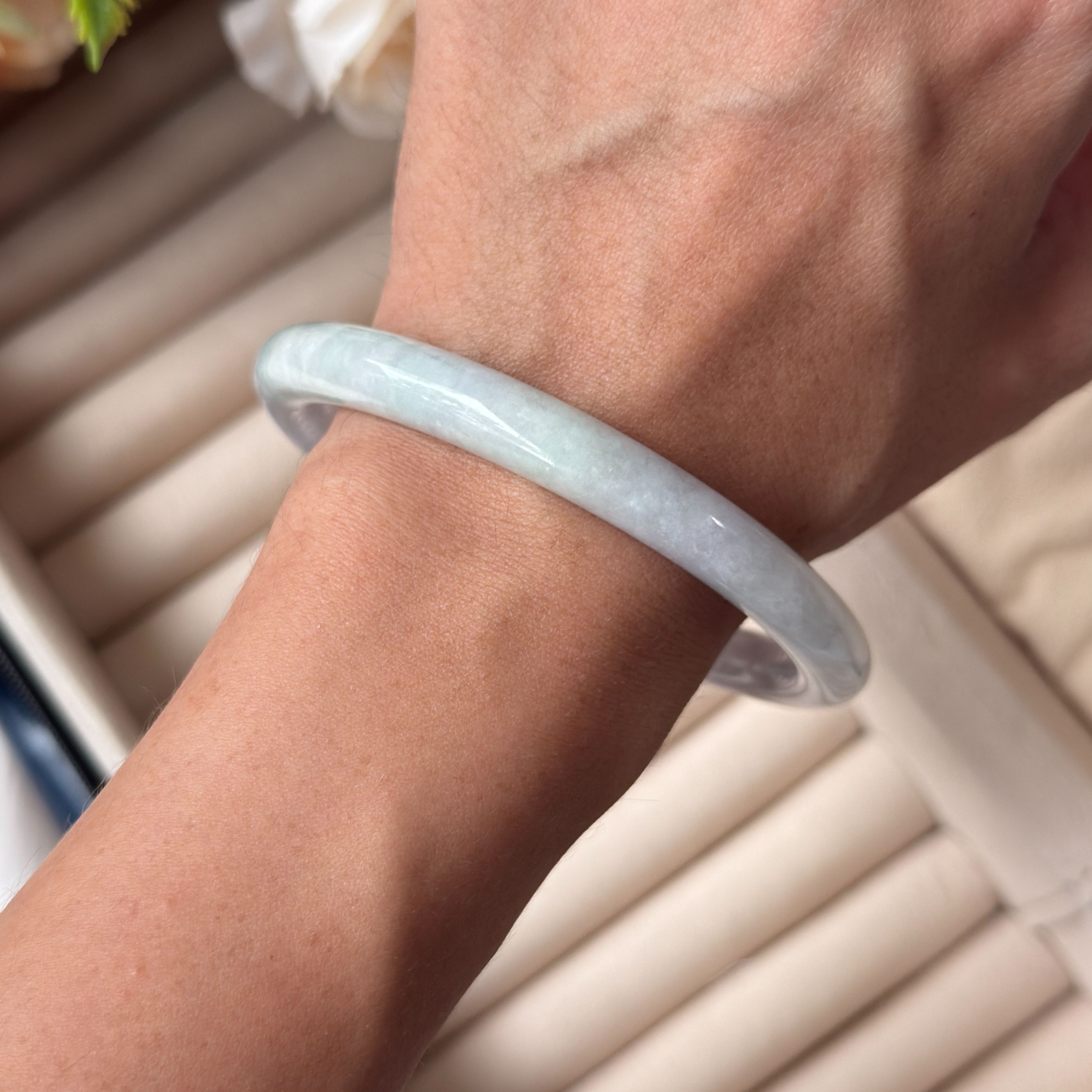 Grade A Dainty Lavender Green Jade Bangle - S62/39g