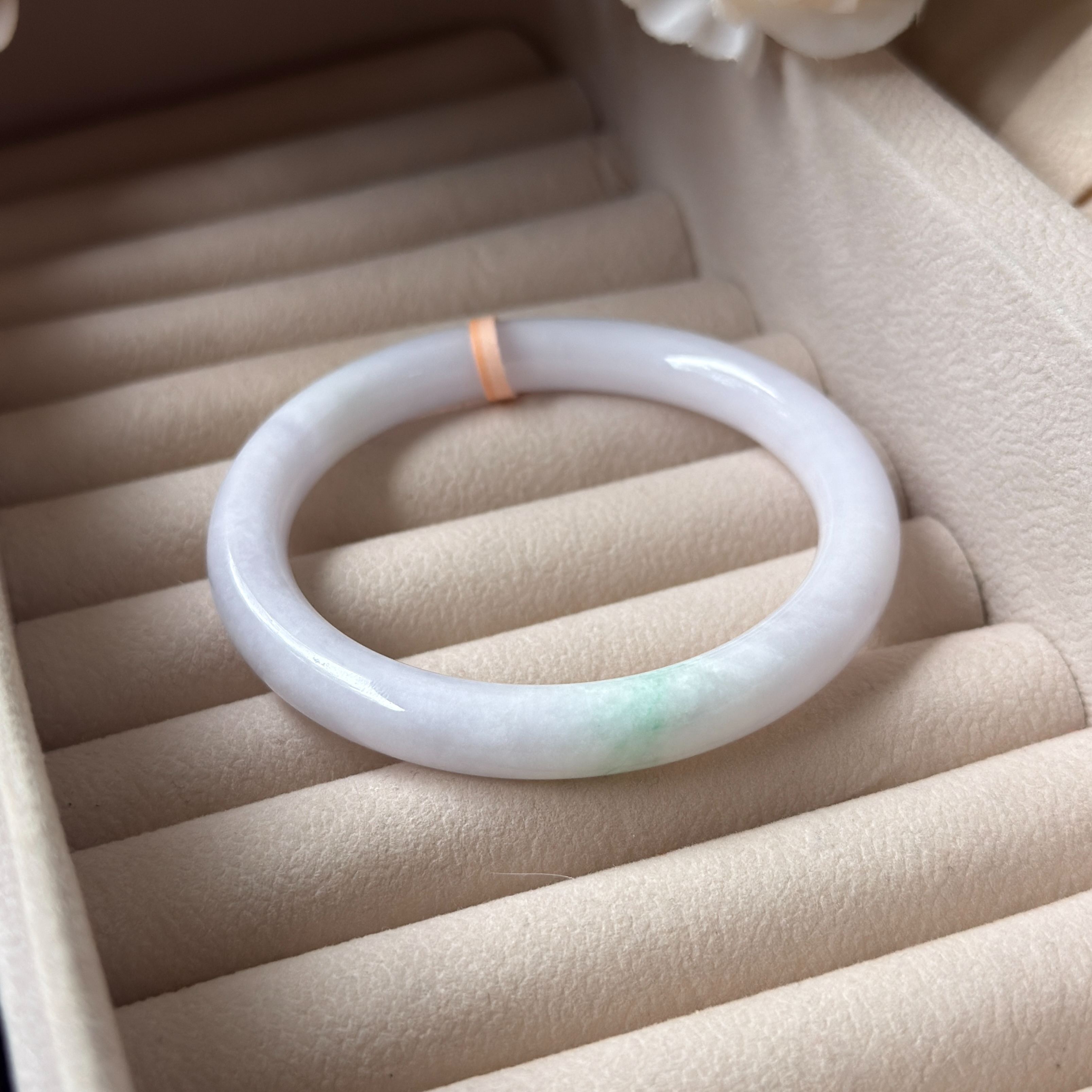 Grade A Soft Lavender Green Yuan Tiao Jade Bangle - S56+/40.3g