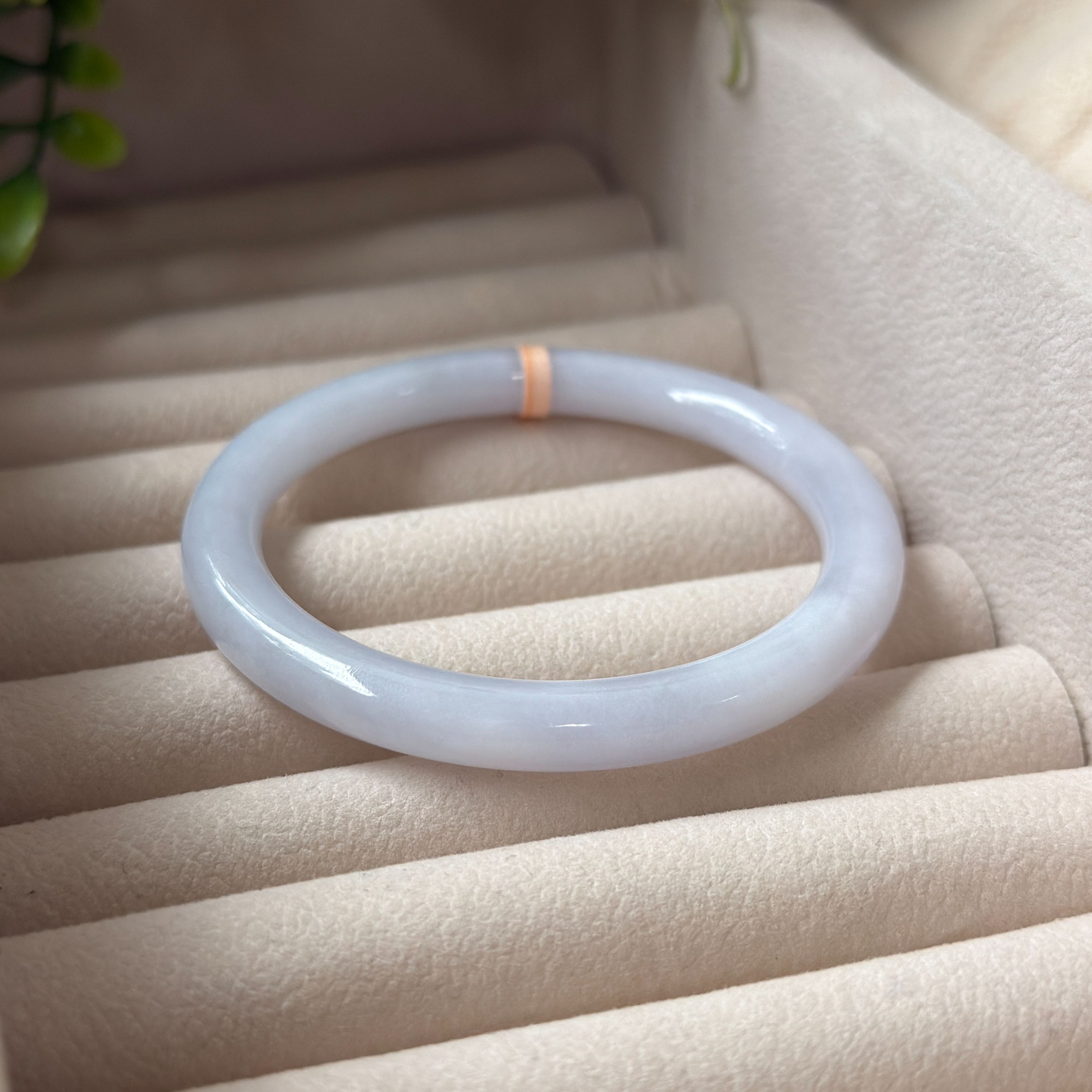 Grade A Soft Lavender Yuan Tiao Jade Bangle - S55+/31.3g