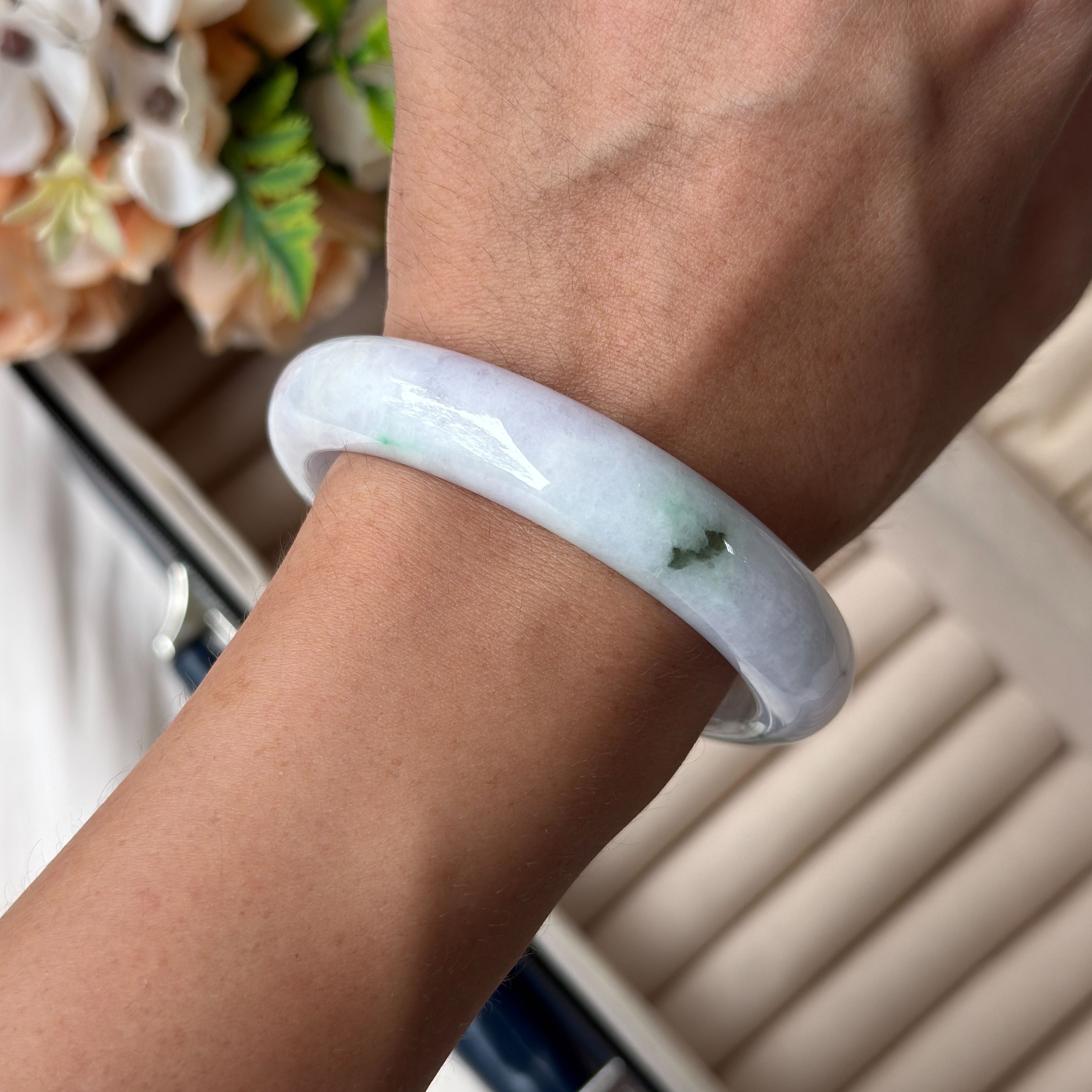 Grade A Orchid Lavender Green Jade Bangle - S55+/57.9g