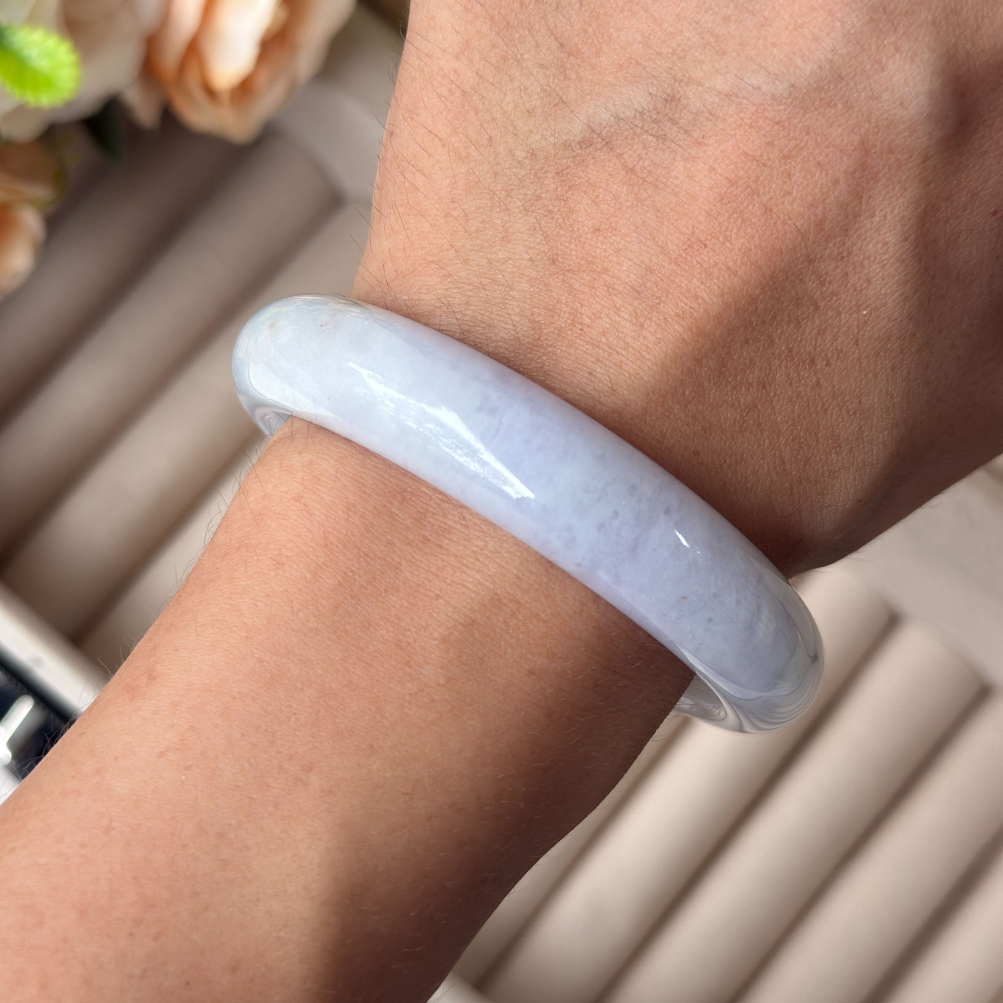 Grade A Lavender Green Jade Bangle - S56/55.1g