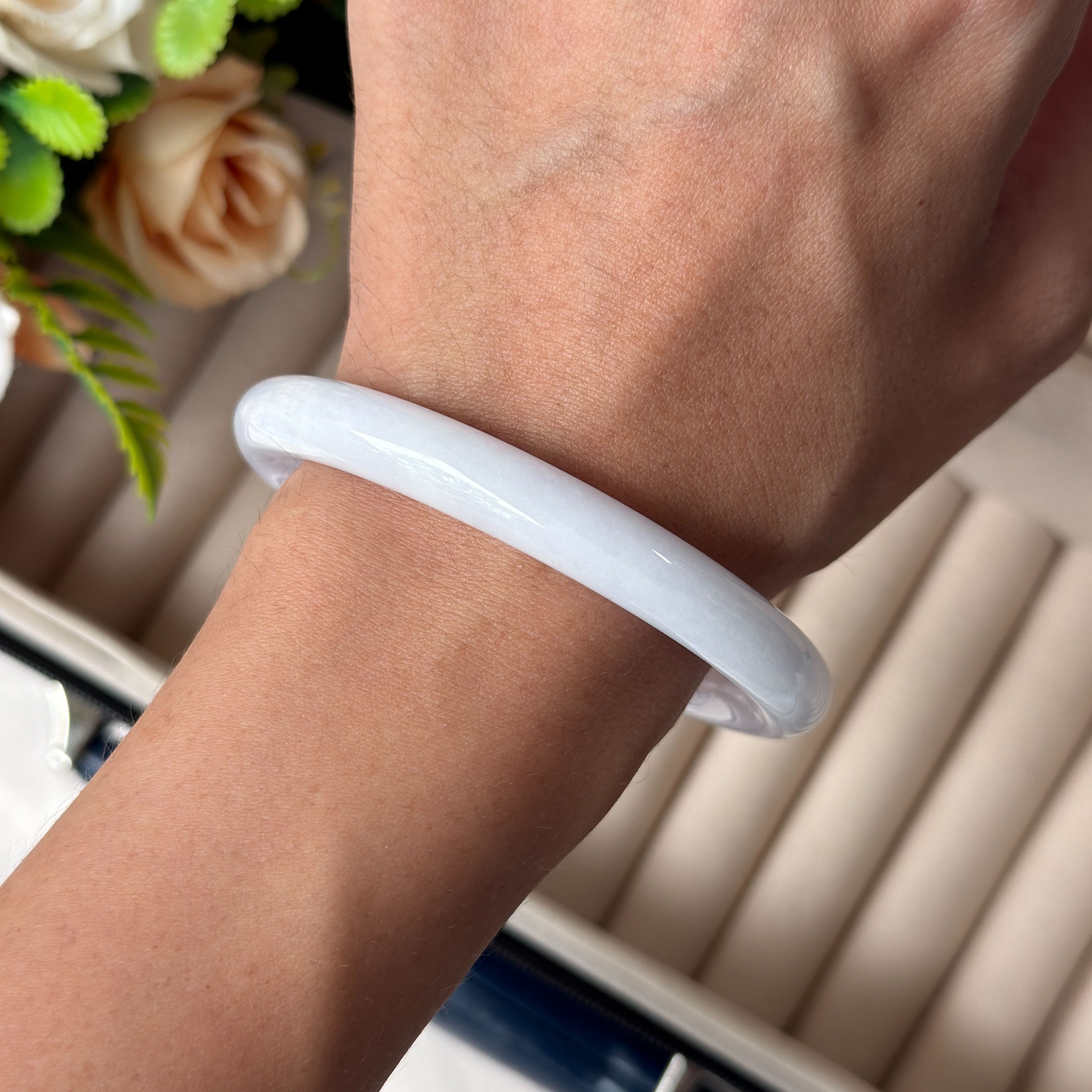 Grade A Soft Lavender Yuan Tiao Jade Bangle - S56+/38.3g