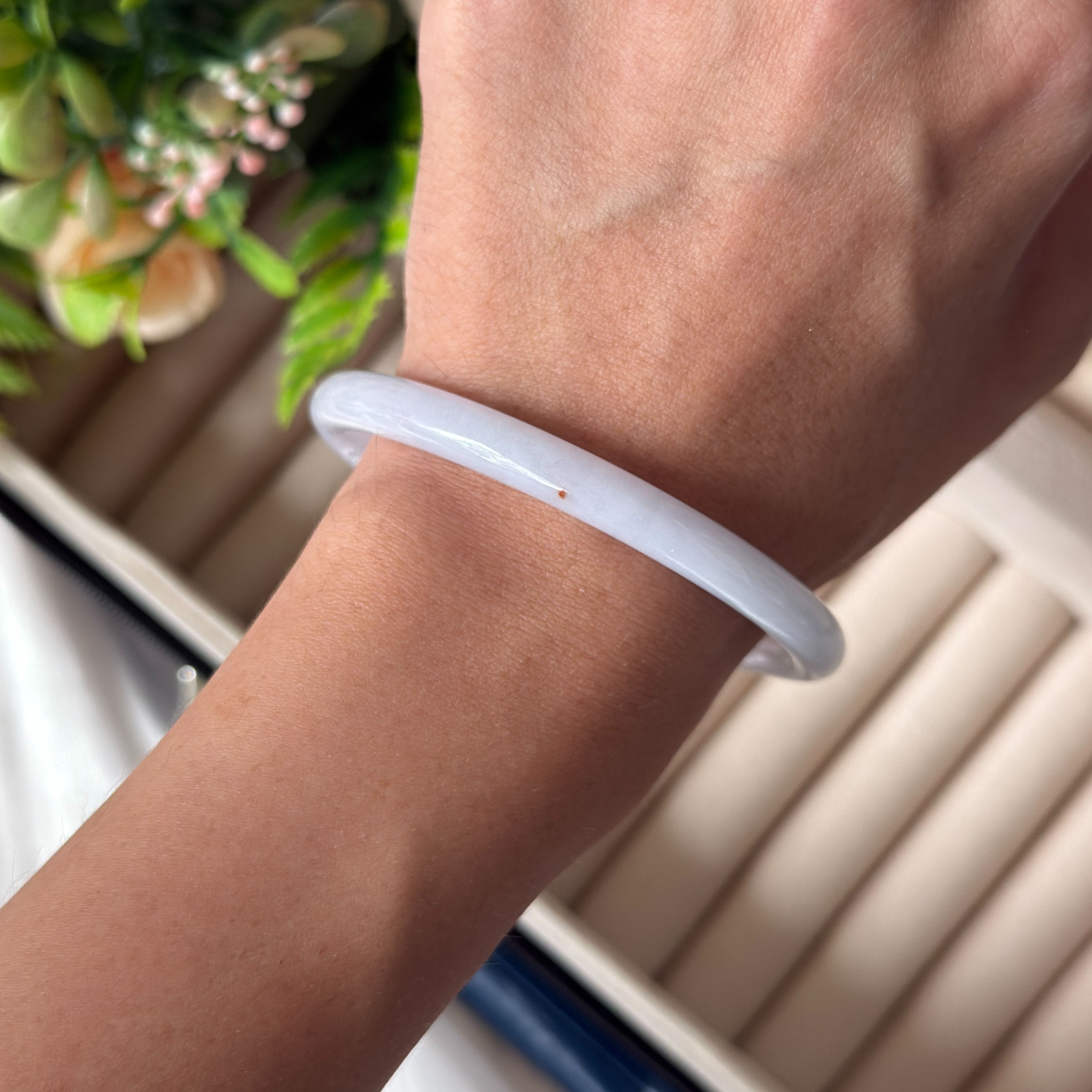 Grade A Soft Lavender Yuan Tiao Jade Bangle - S54+/24.9g