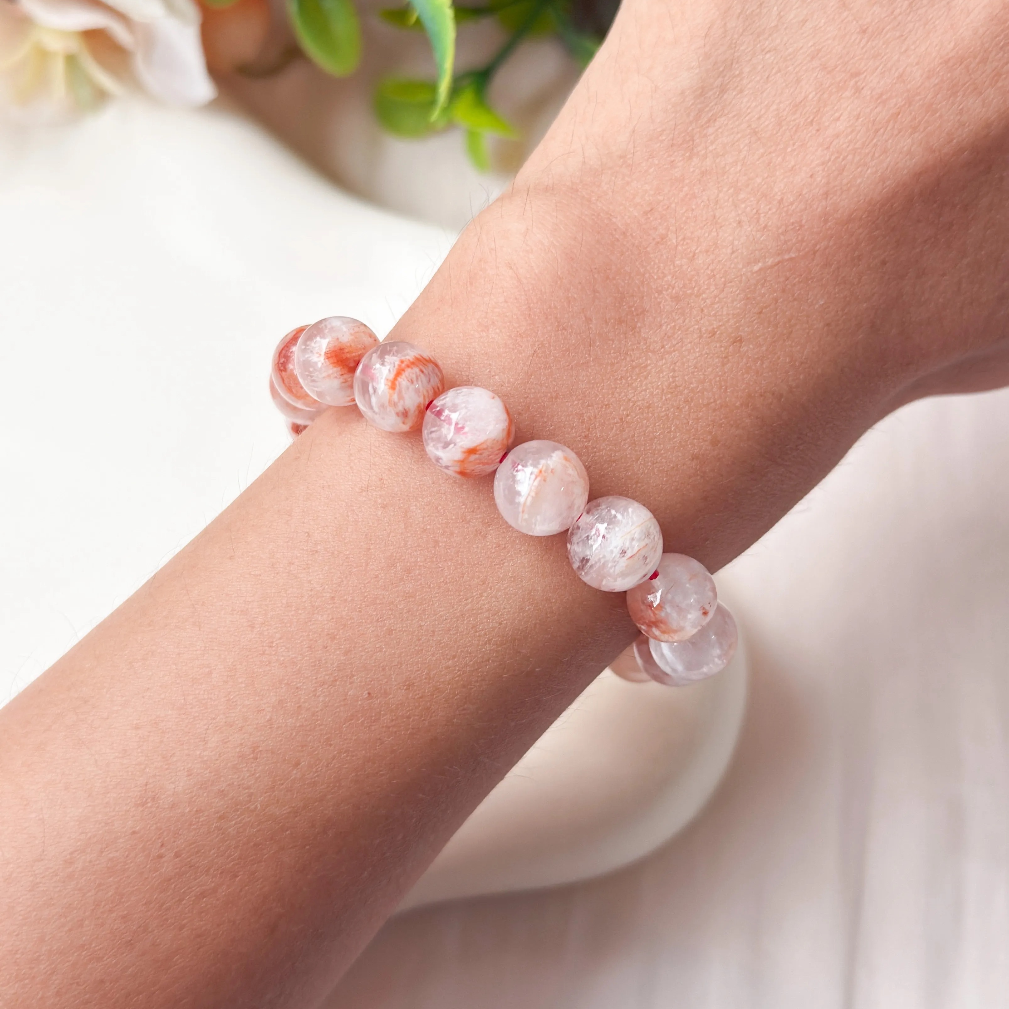 Scarlet Snow Phantom 8-9mm AAA+ Bracelet