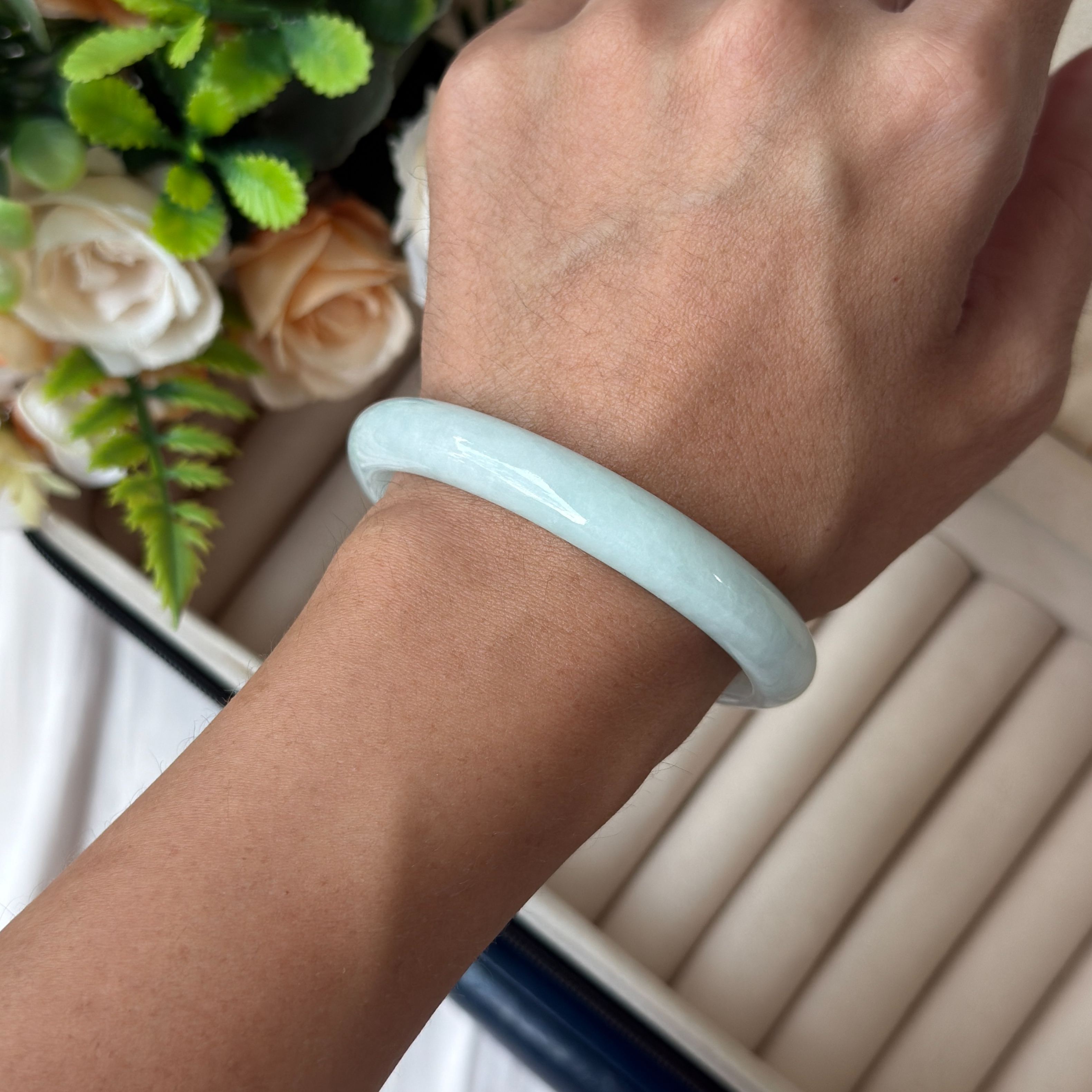 Grade A Mist Green Oval Jade Bangle - S56/31g