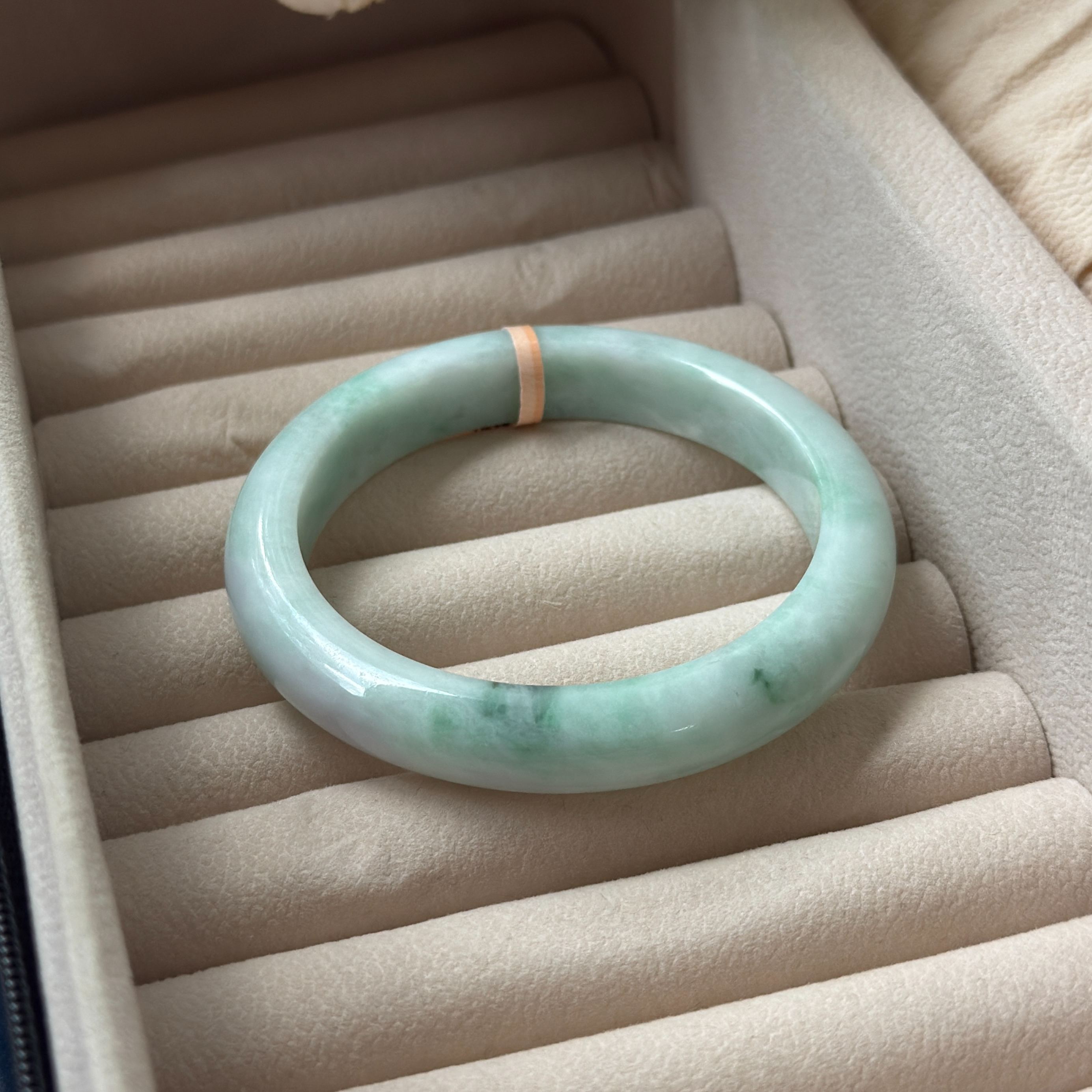 Grade A Lavender Flora Green Jade Bangle - S58/57.8g