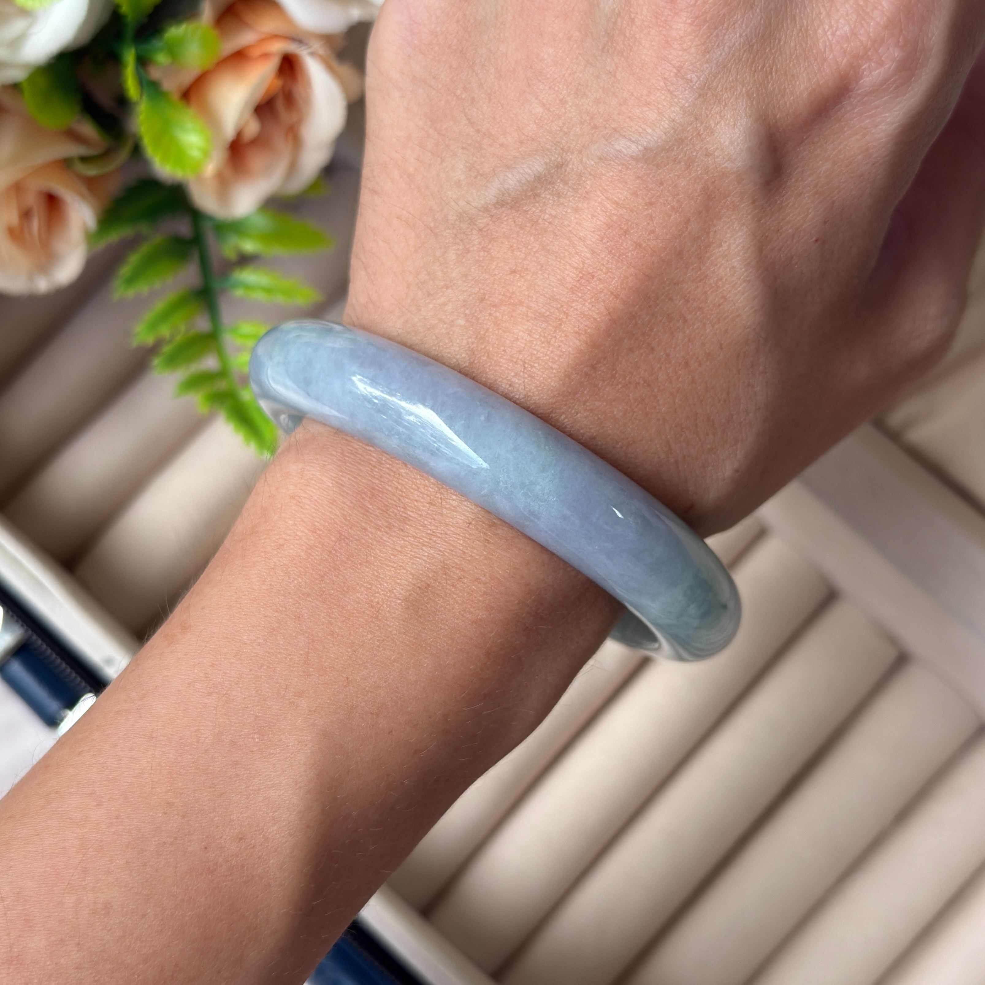 Grade A Waterhue Lavender Green Jade Bangle - S57+/62.9g