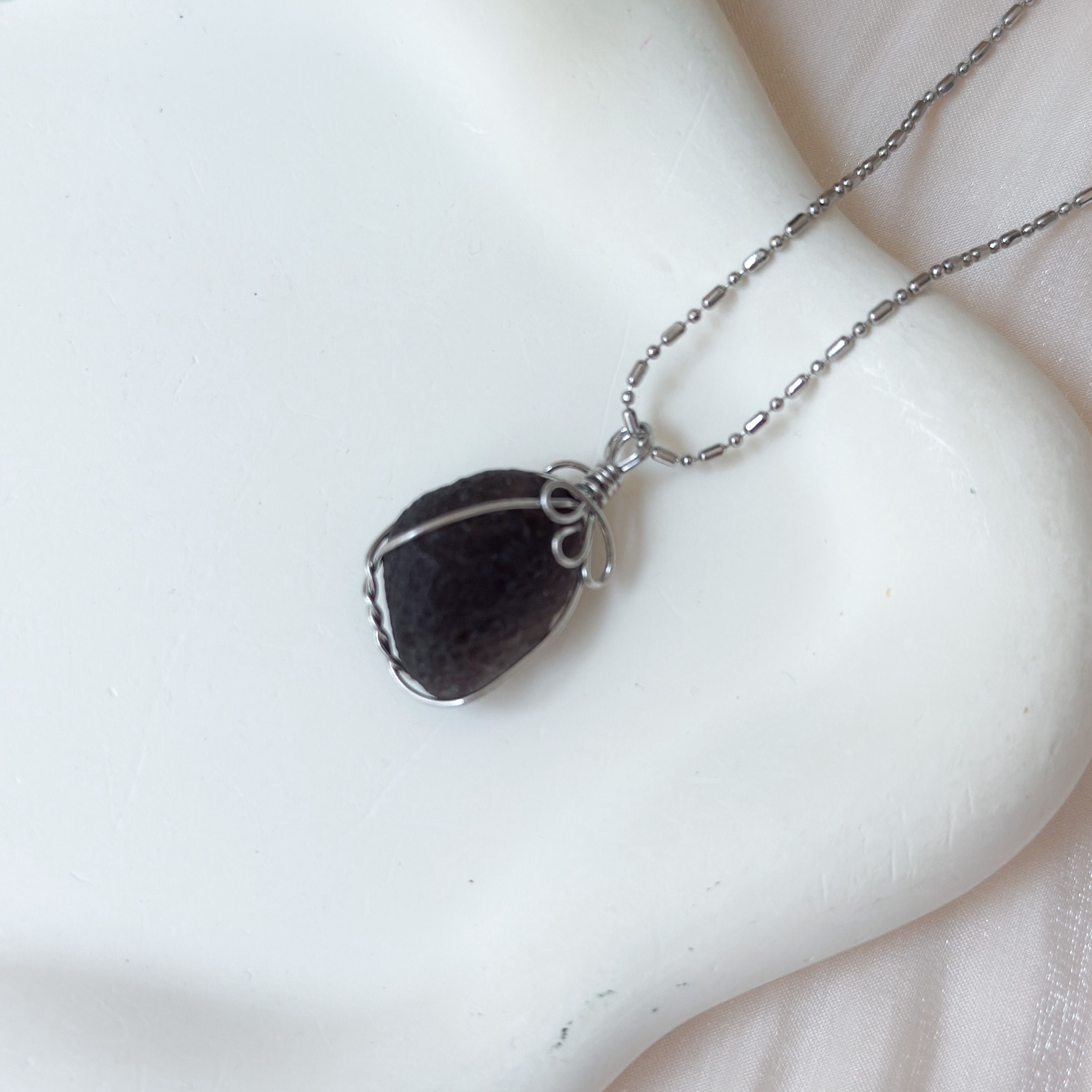 Saffordite Raw (S) Pendant
