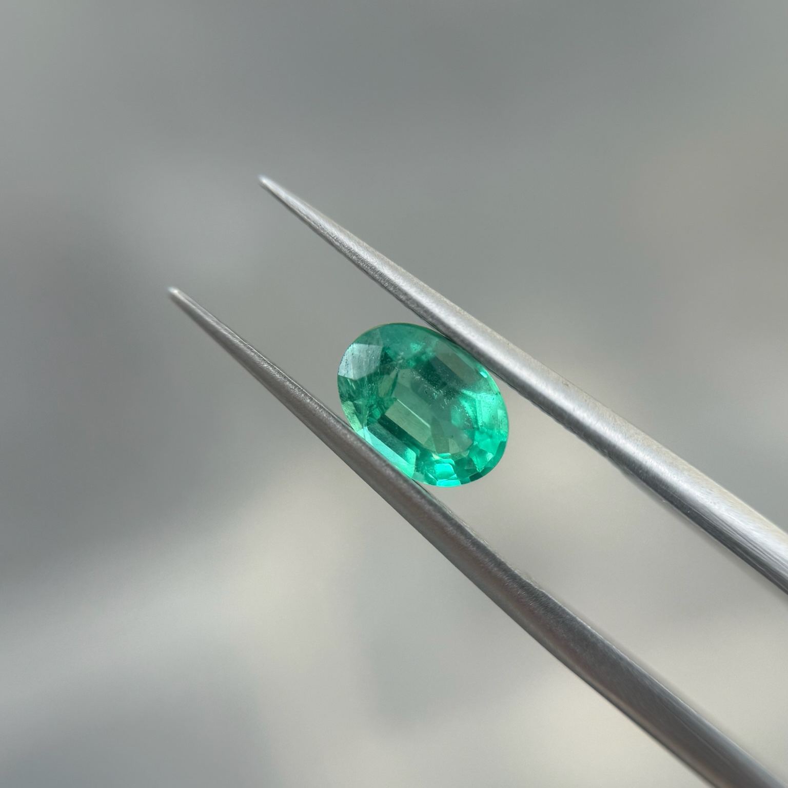 Emerald Oval Cut Loose Gem - 0.84ct