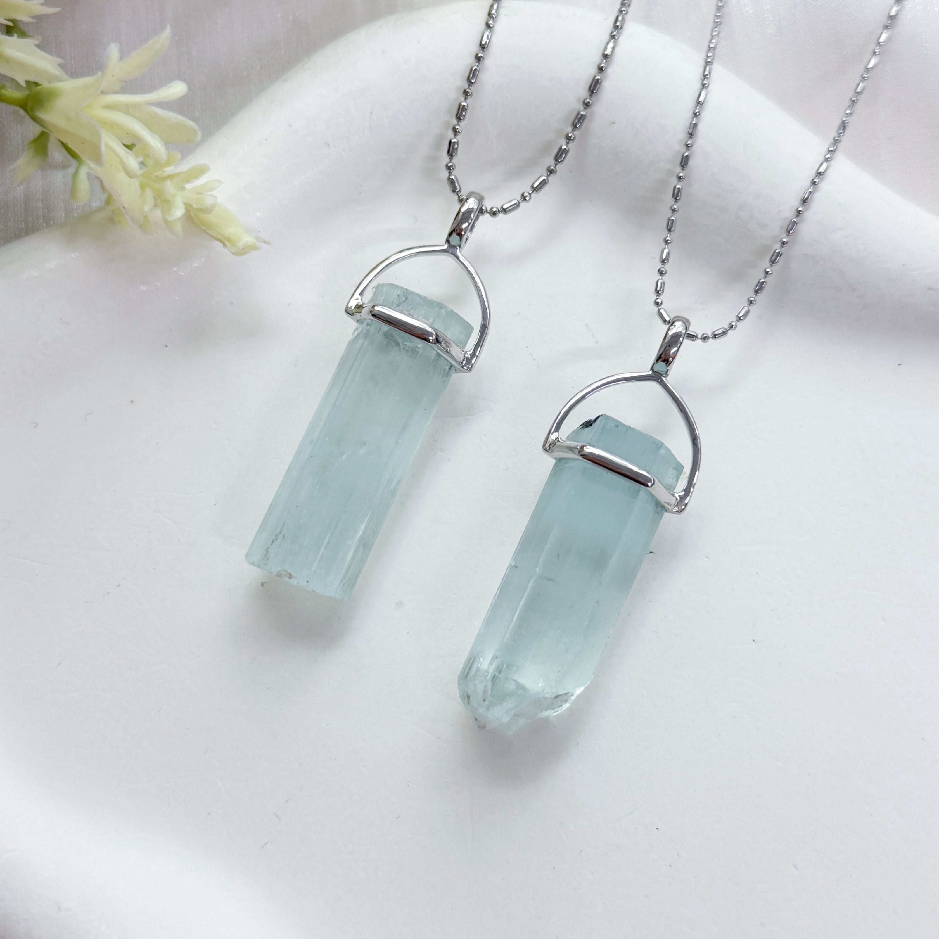 Aquamarine Raw Pointer Pendant - L