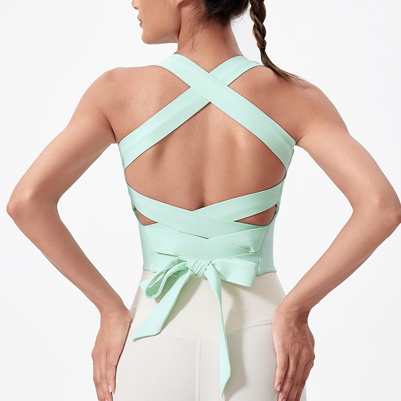 A bra with a chest pad to prevent shocks and gather a beautiful back