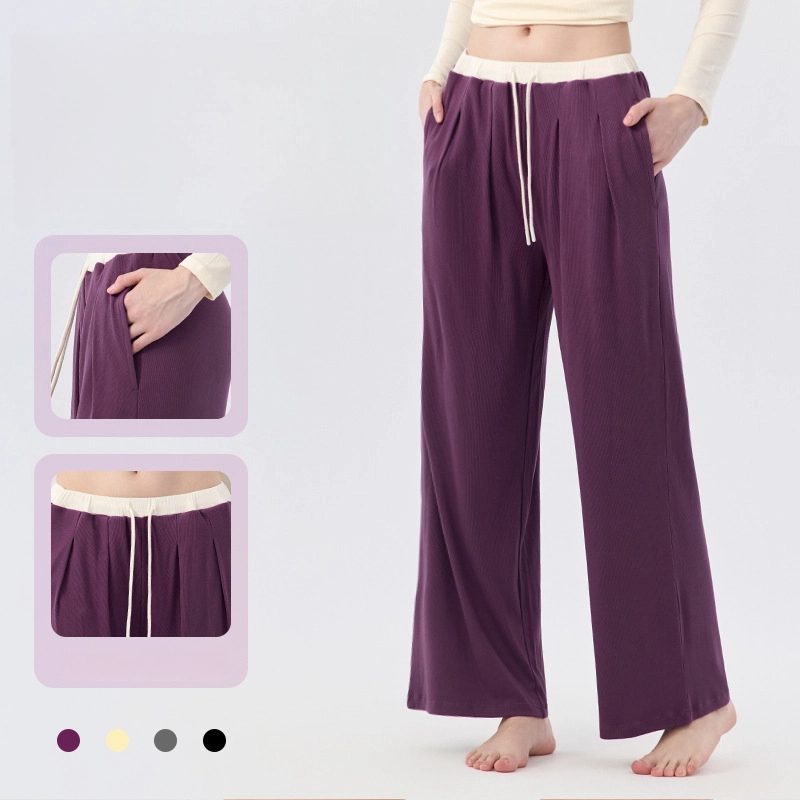 The clouds are loose and cover the hips, And the contrasting color is lazy and wide-leg pants